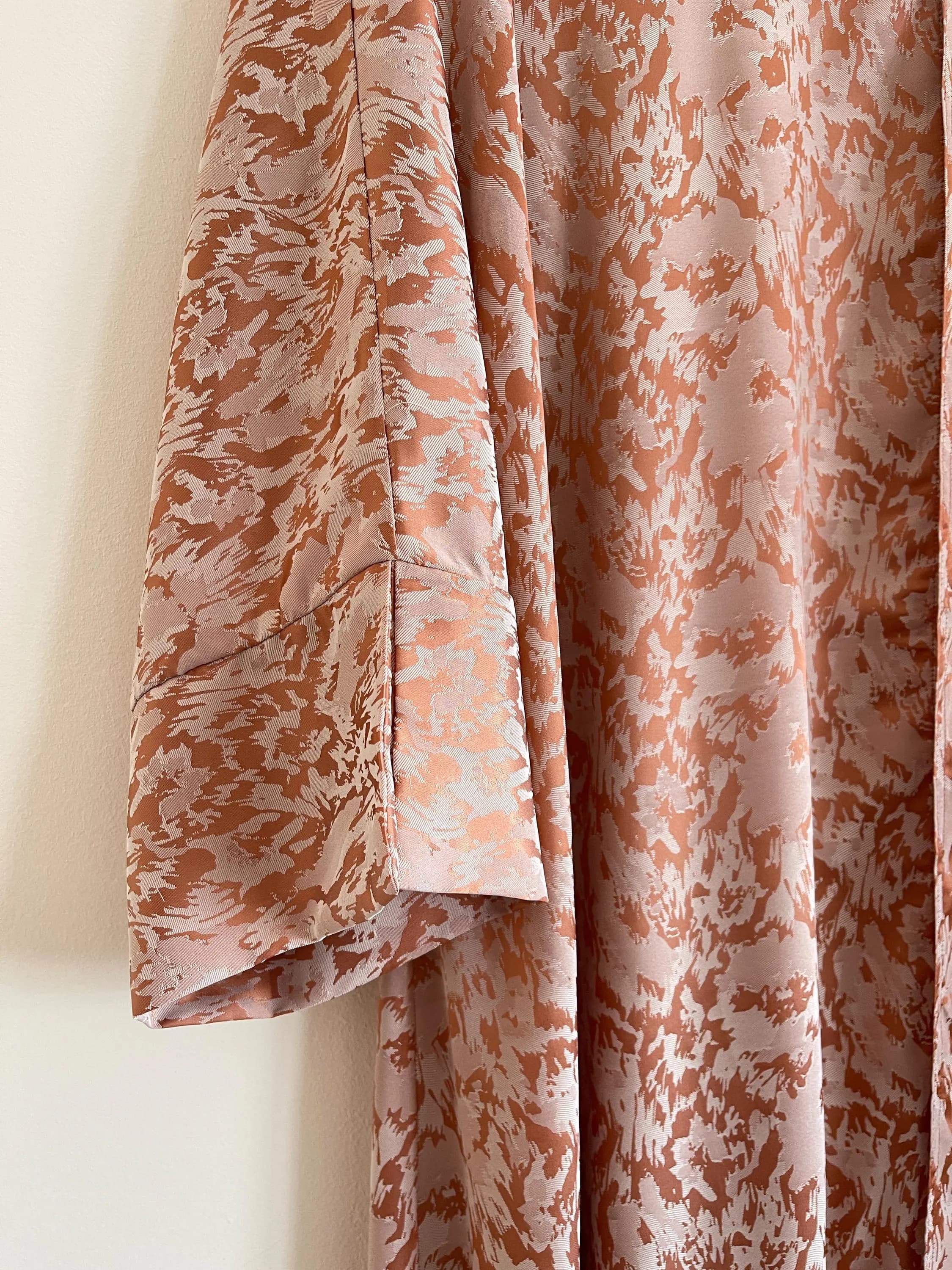 Burnt Orange Abstract Abaya, Terracotta Printed Open Abaya, Satin Effect Kimono, Modest Eid Occasion Abaya - image 4