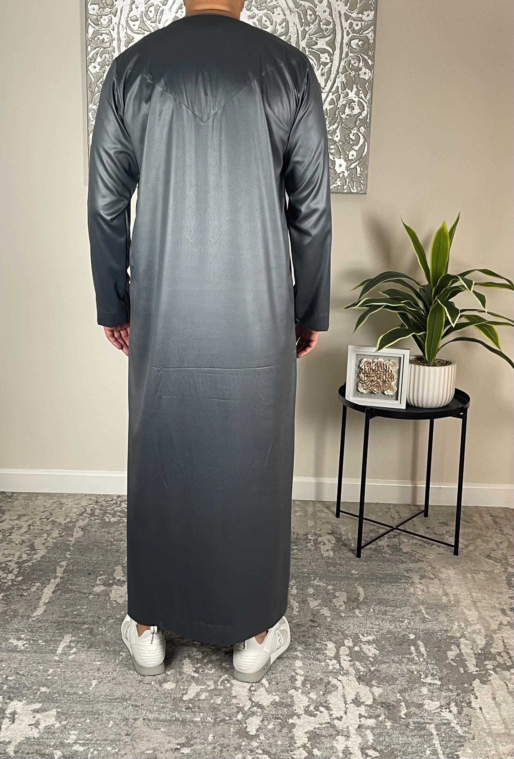 Men’s Shiny Green Omani Thobe Jubbah with Tassel - image 4