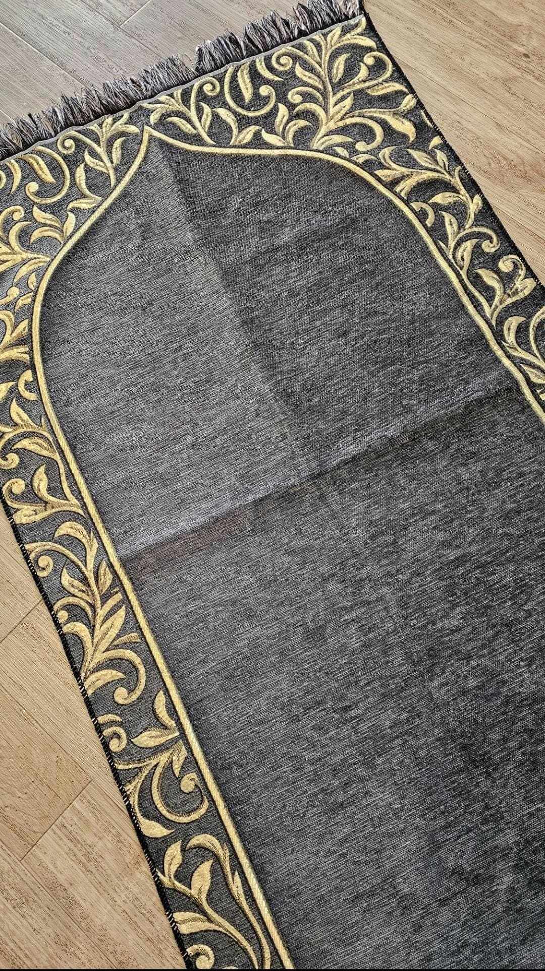 Personalized Dark Grey Prayer Mat: Luxury Embroidered Islamic Gift - image 4