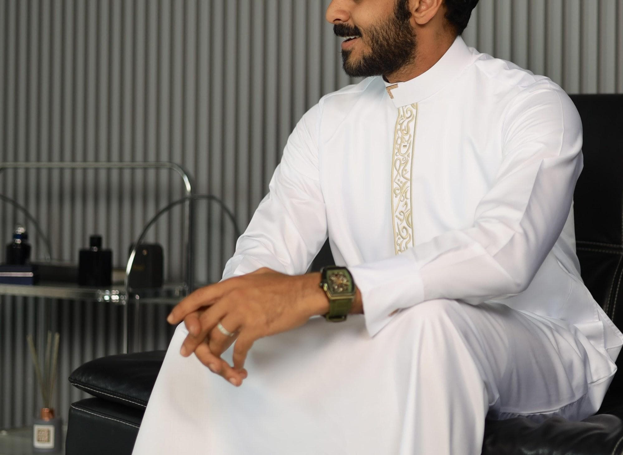 White Collar Thobe for Men with Gold Embroidery, Japanese Cotton Jubba, Eid Nikah - image 4