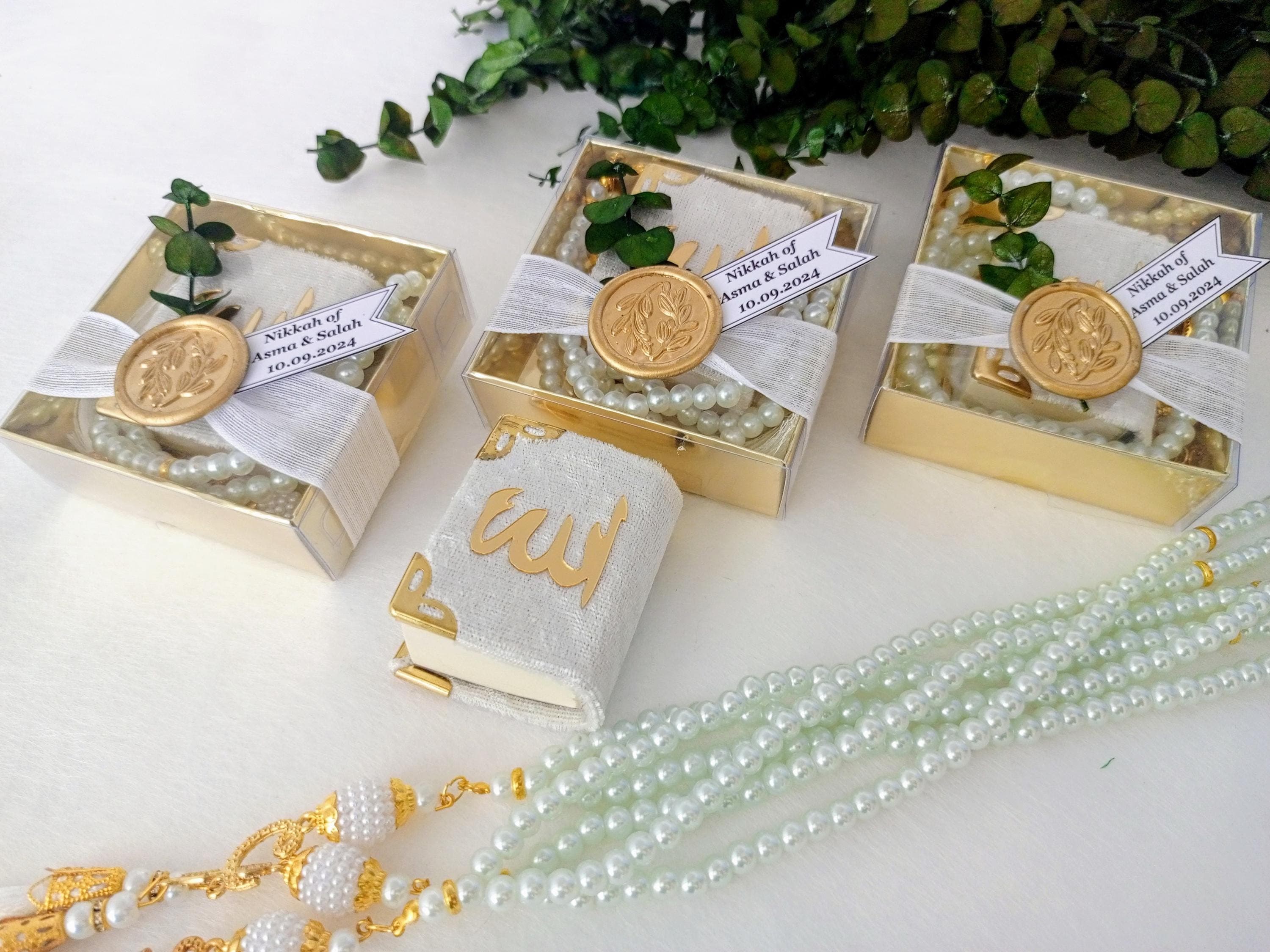Velvet Mini Quran Pearl Tasbeeh Box Set | Personalized Muslim Favors