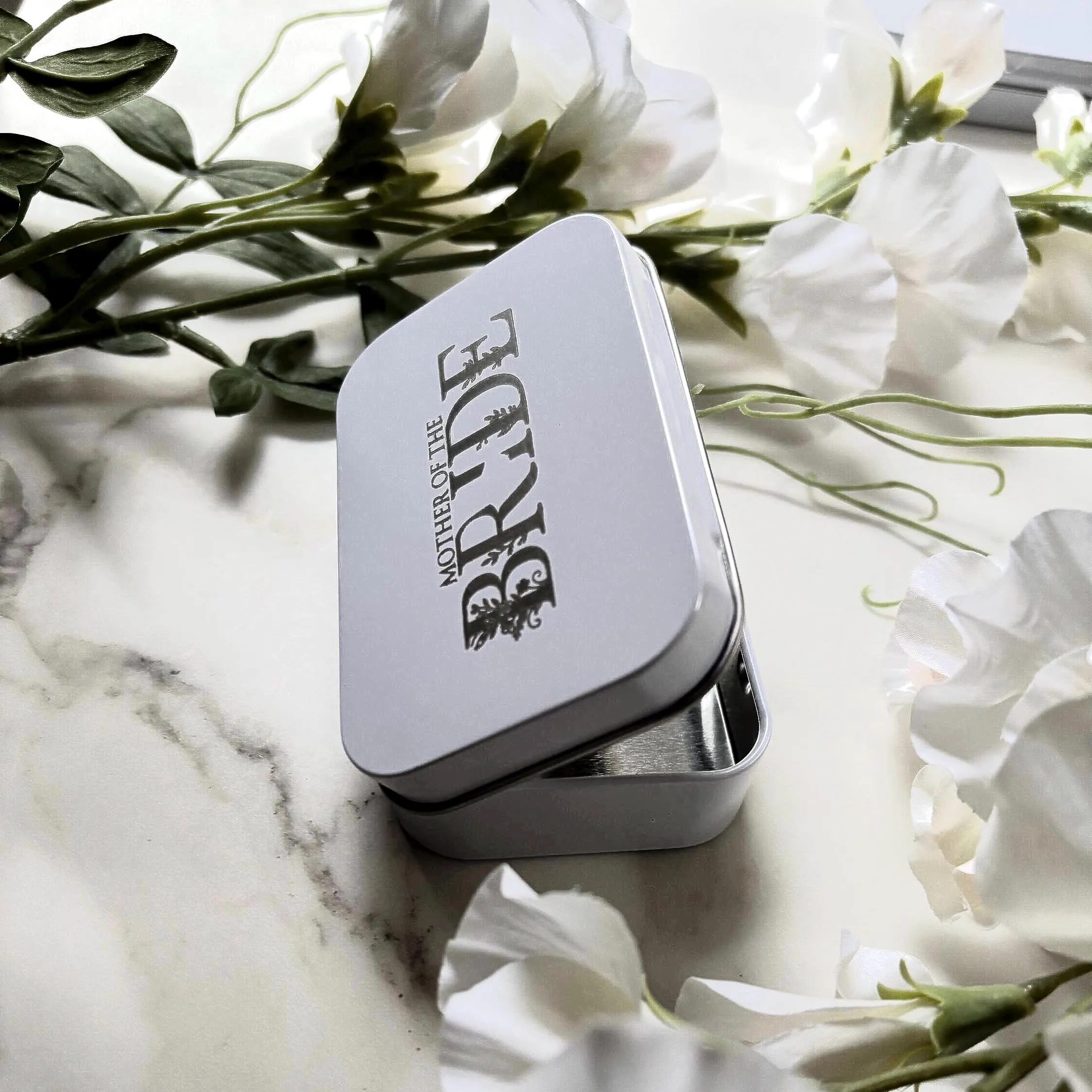 Mother of the Bride Engraved Tin, Personalised Wedding Gift, Bride’s Mum Keepsake Box, Mother of the Bride Gift, Wedding Day Keepsake - image 4