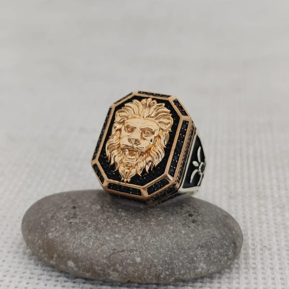 925 Sterling Silver Lion Signet Ring, Gold-Plated Detail - image 3