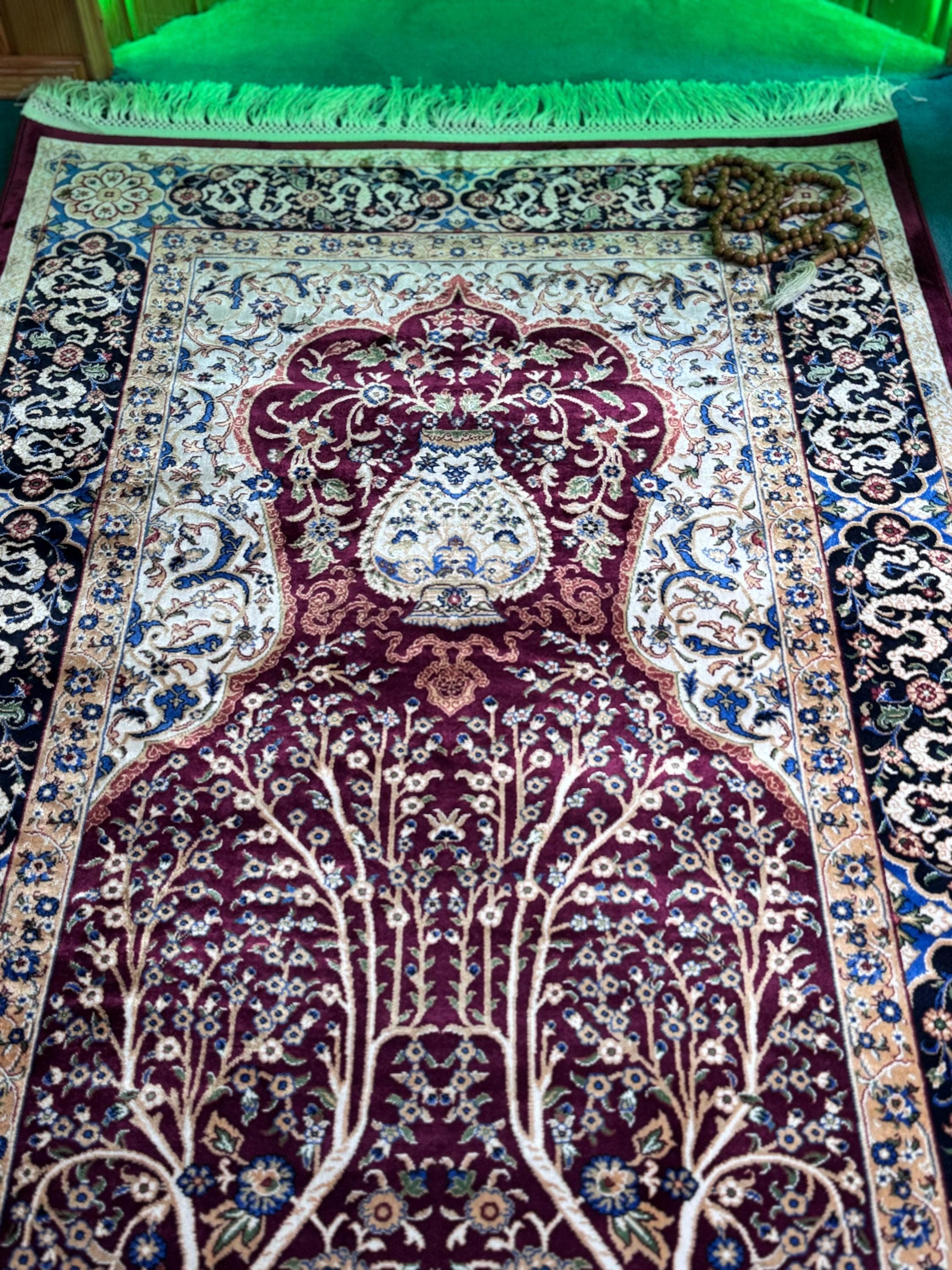 Bamboo Silk Prayer Rug: Turkish Janamaz, Soft Muslim Prayer Mat (3x4) - image 5