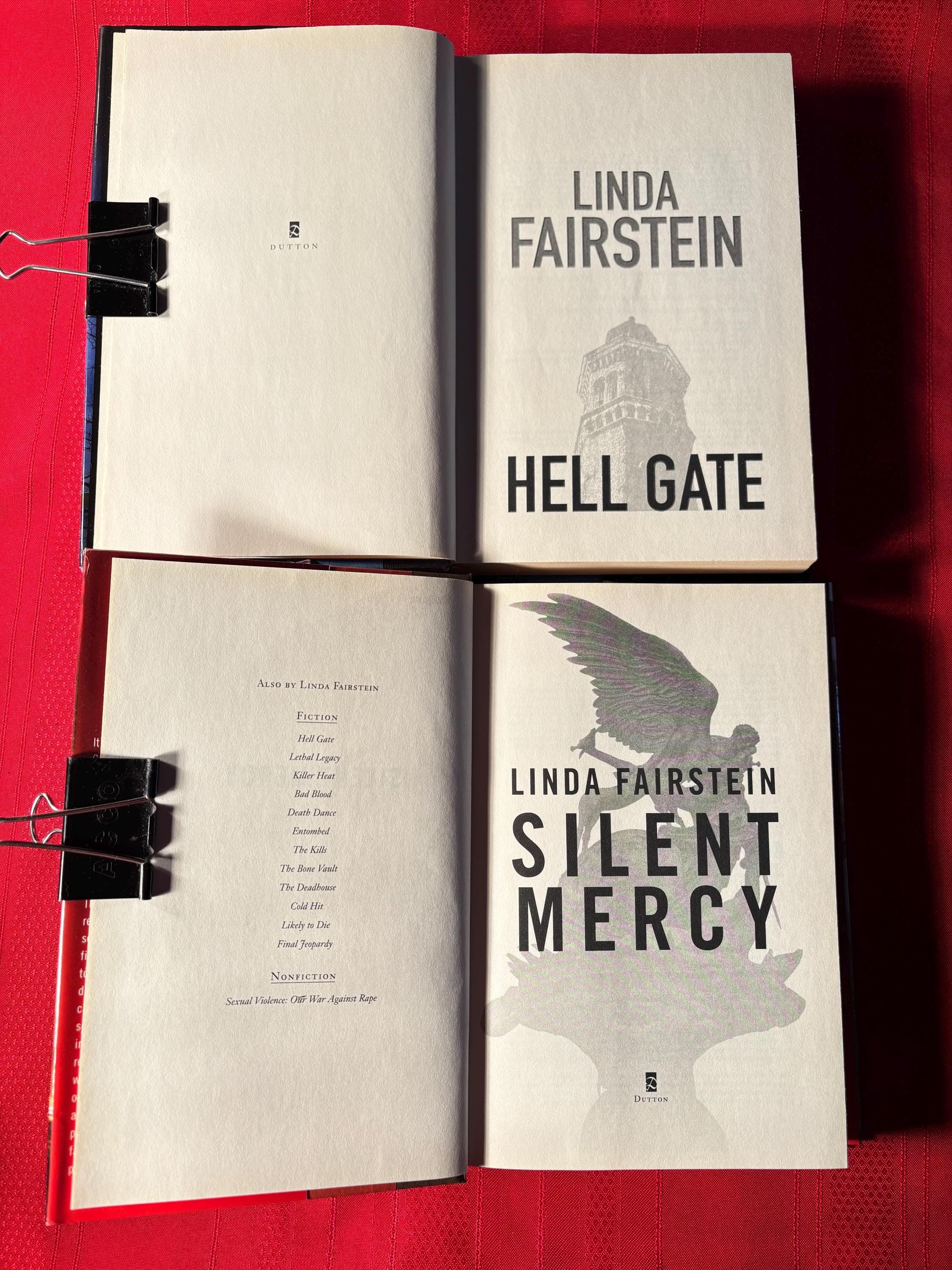 Linda Fairstein Book Bundle, 5 Hardcover Books, Silent Mercy, Cold Hit, Final Jeopardy, Hell Gate, The Bone Vault, 2000's - image 5