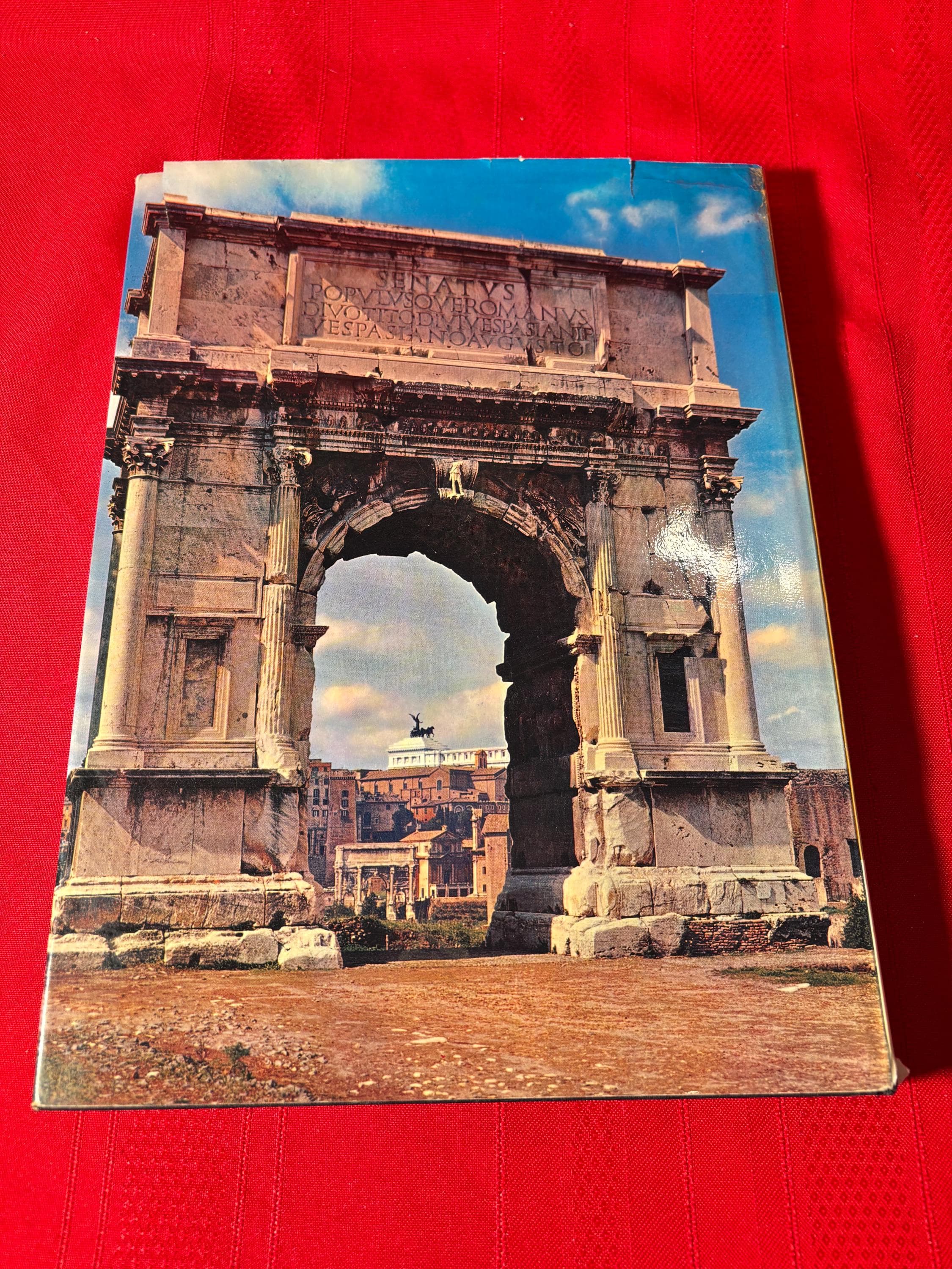 Landmarks of the World's Art, Written by Donald E. Strong, 200 Illustrations, 128 in Full Colour, The Classical World, Hardcover Book, 1965 - image 4