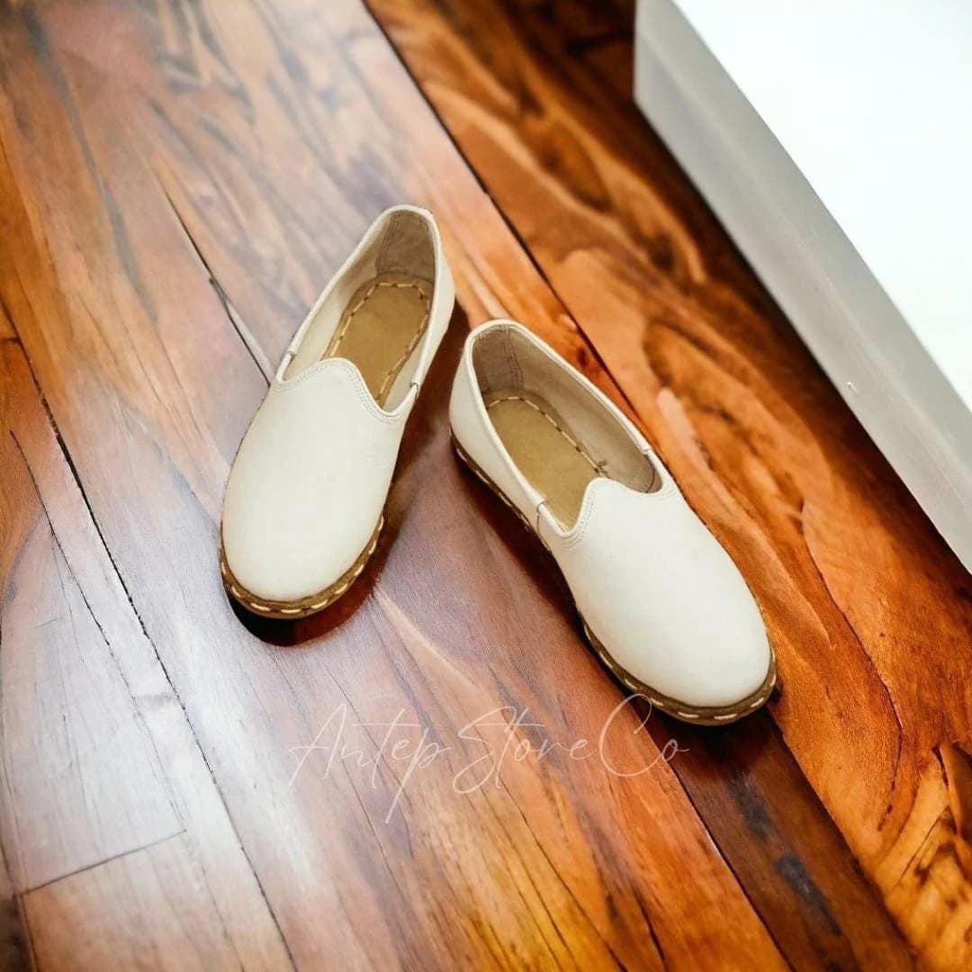 Mens White Leather Yemeni Shoes: Handmade Turkish Barefoot Loafers