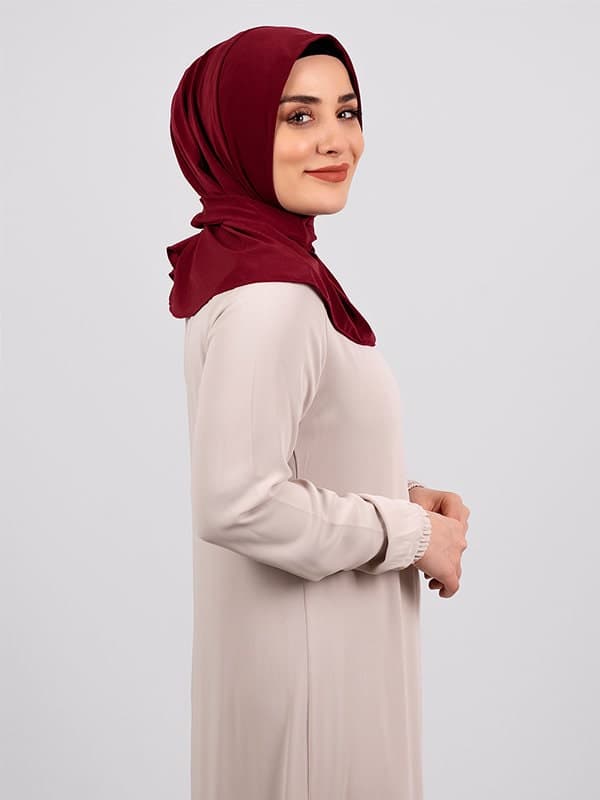 Chic Sandy Hijab with Snaps | Premium Head Covering for Women, Perfect for Busy Muslim Women, Instant Headscarf for Women, Gift For Women