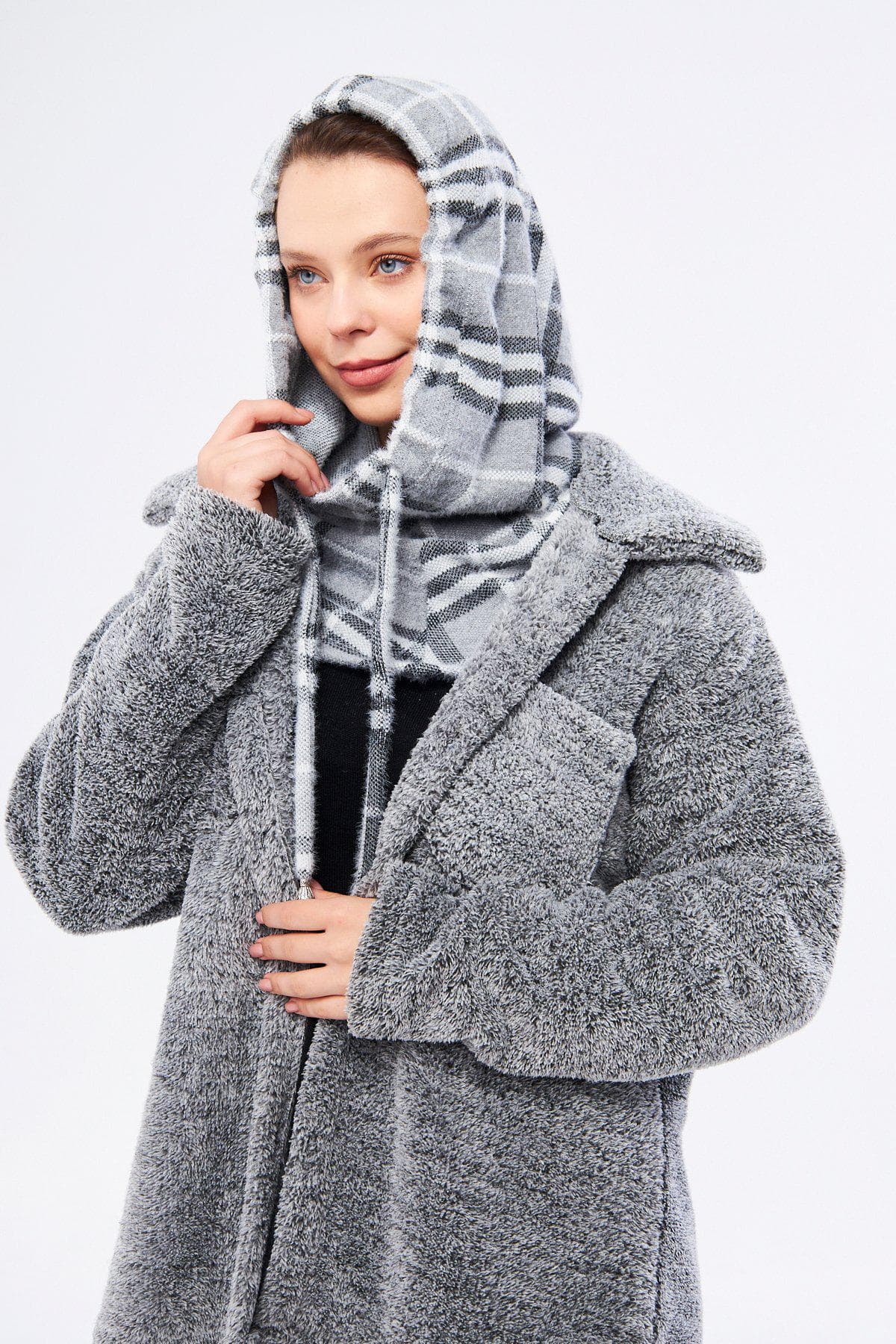 Relaxed Fit Balaclava with Drawstrings and Neck Coverage | Stylish Plaid Design, Ideal for Winter, Plaid Winter Hat