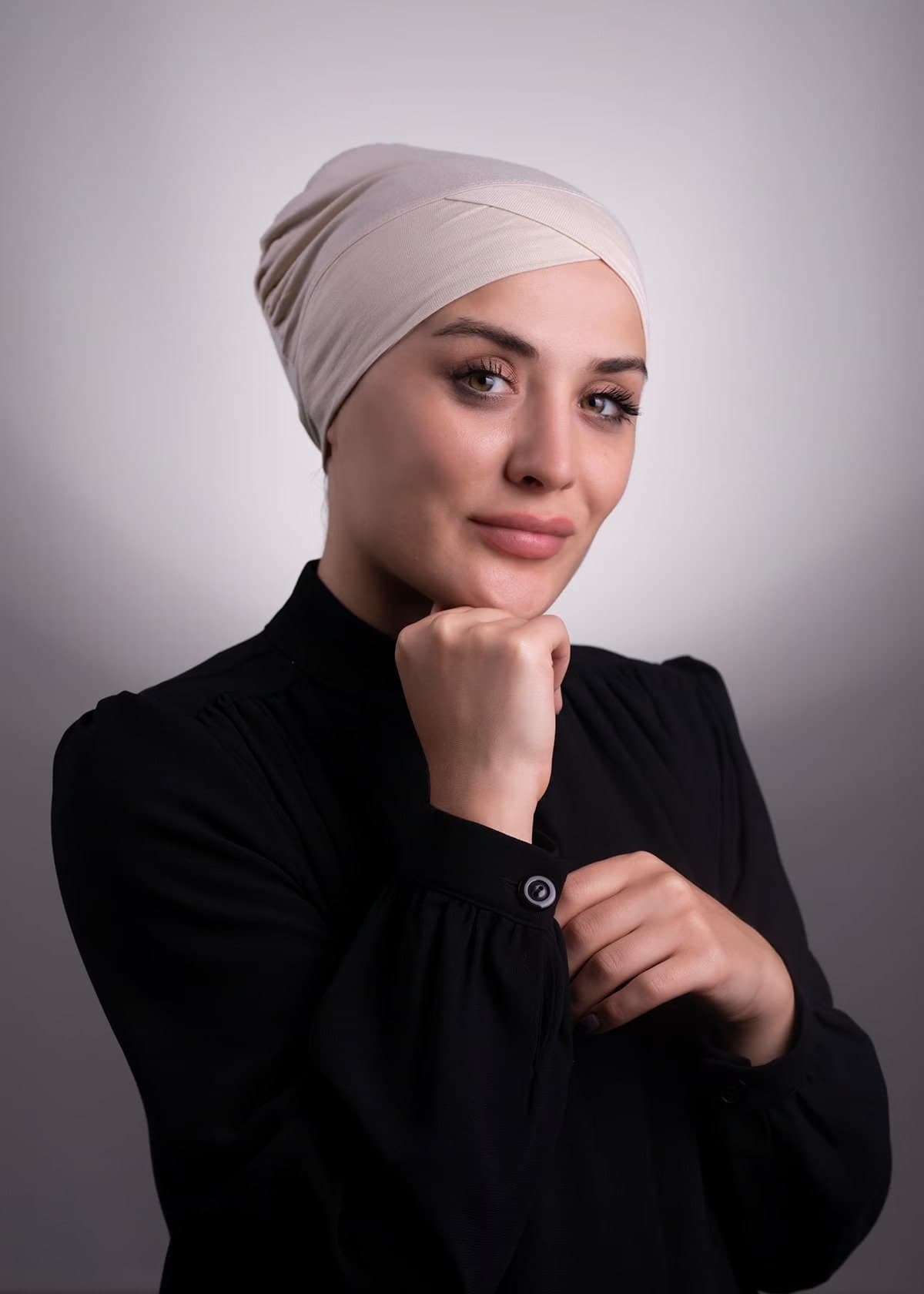 Stylish Headwear Choice: Viscose Fabric Ready Interlocking Underscarf with Single Stripe, Instant Hijab Elegance, Stylish Cancer Cap