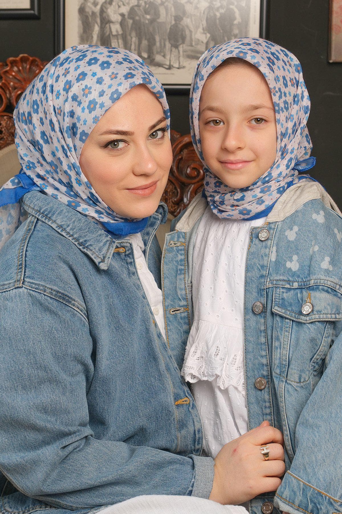 Mother-Daughter Matching Hijab Set | Heart Print Cotton Scarf for Kids & Women in Multiple Colors - image 5