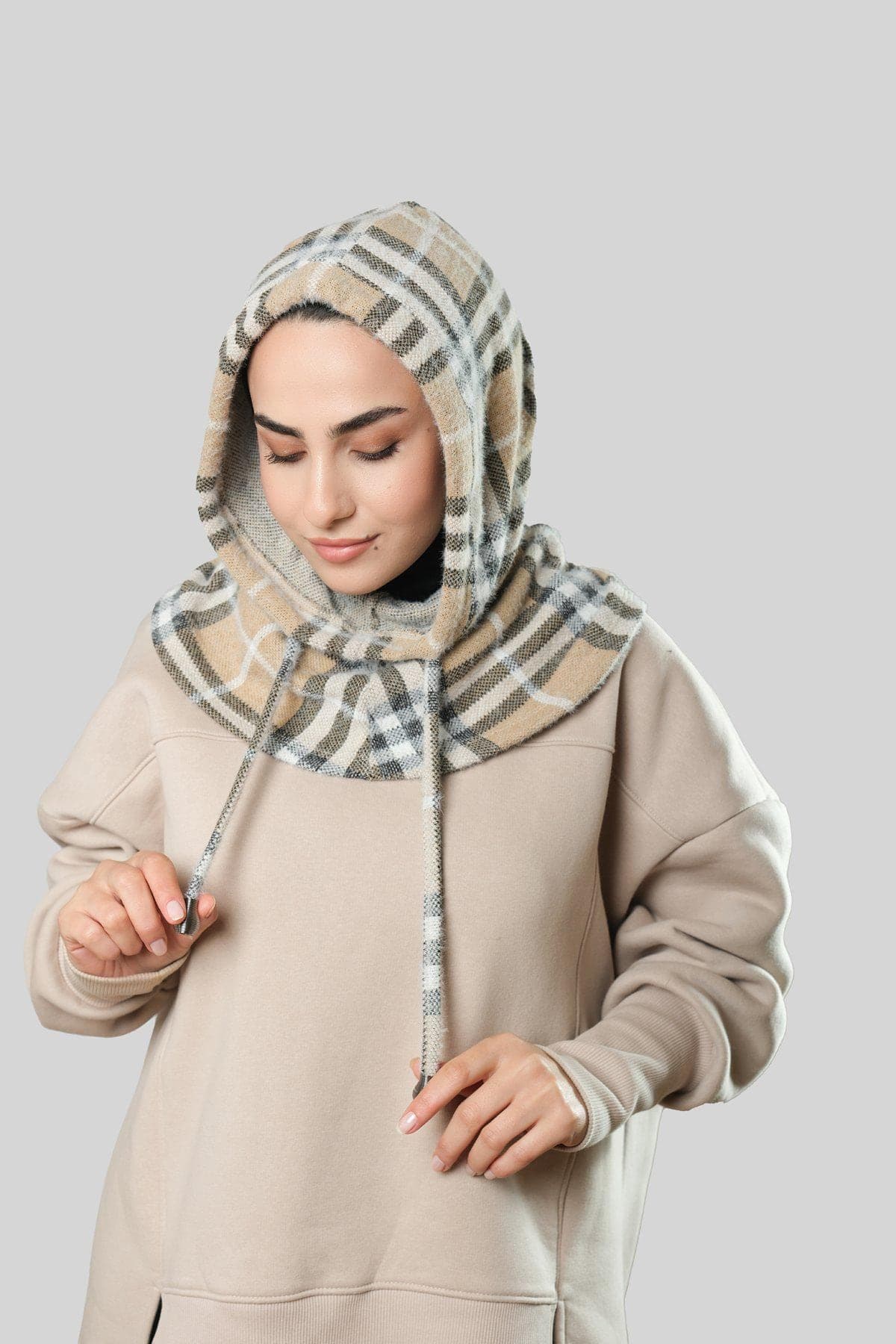 Relaxed Fit Balaclava with Drawstrings and Neck Coverage | Stylish Plaid Design, Ideal for Winter, Plaid Winter Hat - image 4