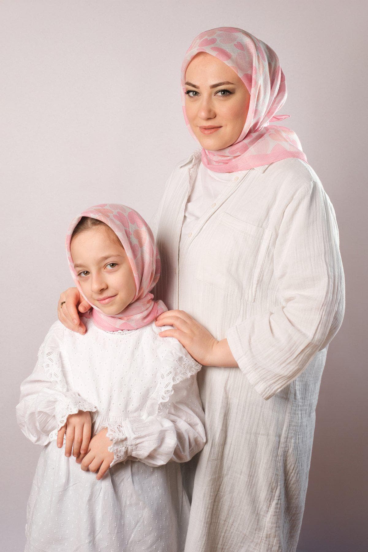 Mother-Daughter Matching Hijab Set | Heart Print Cotton Scarf for Kids & Women in Multiple Colors - image 4
