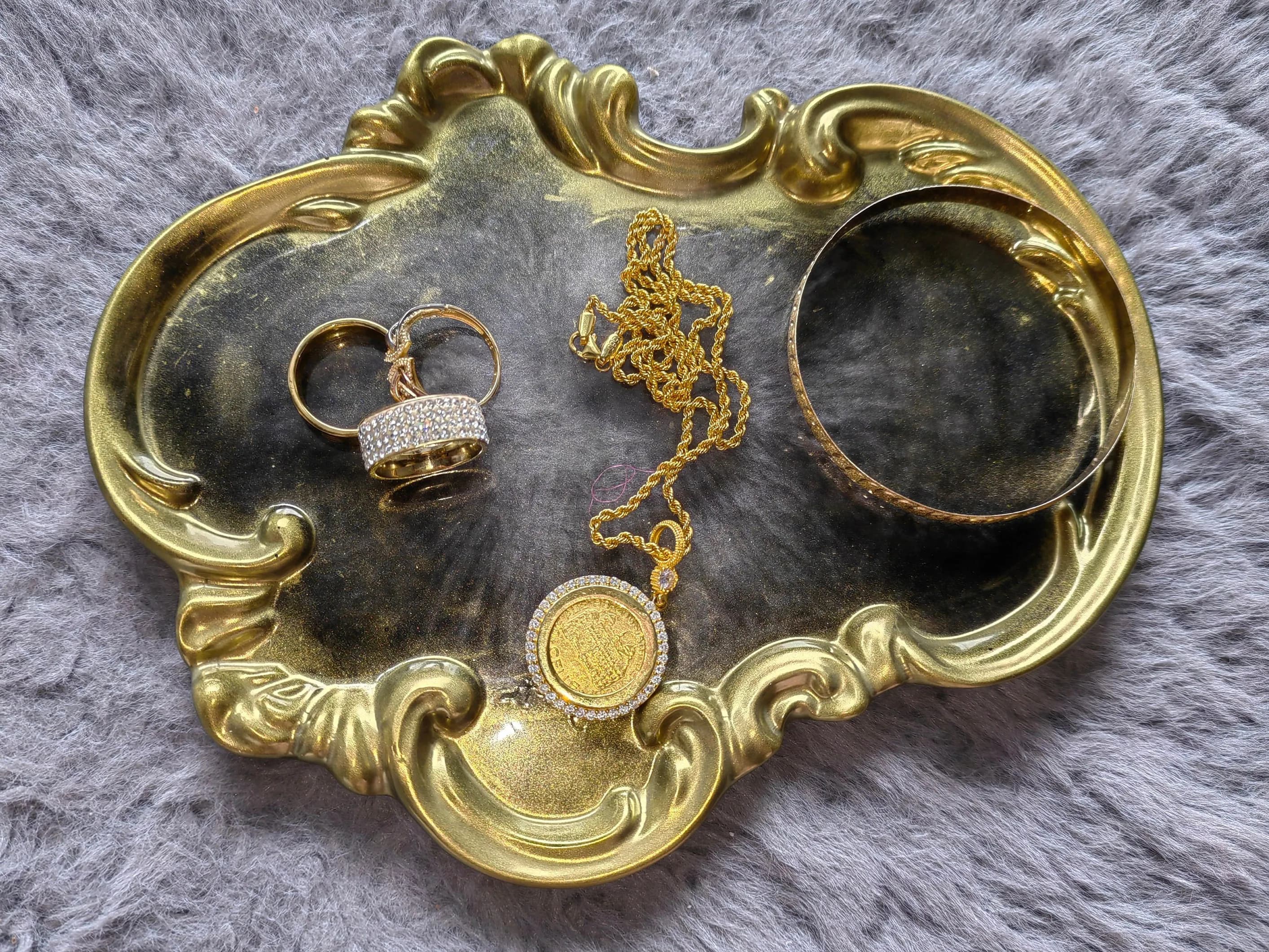 schmuckschale | schmuckaufbewahrung | tischdeko | geschenk | Geschenkidee | tabledeco | resin | Dattelhalter | ramadan mubarek | ramadandeko