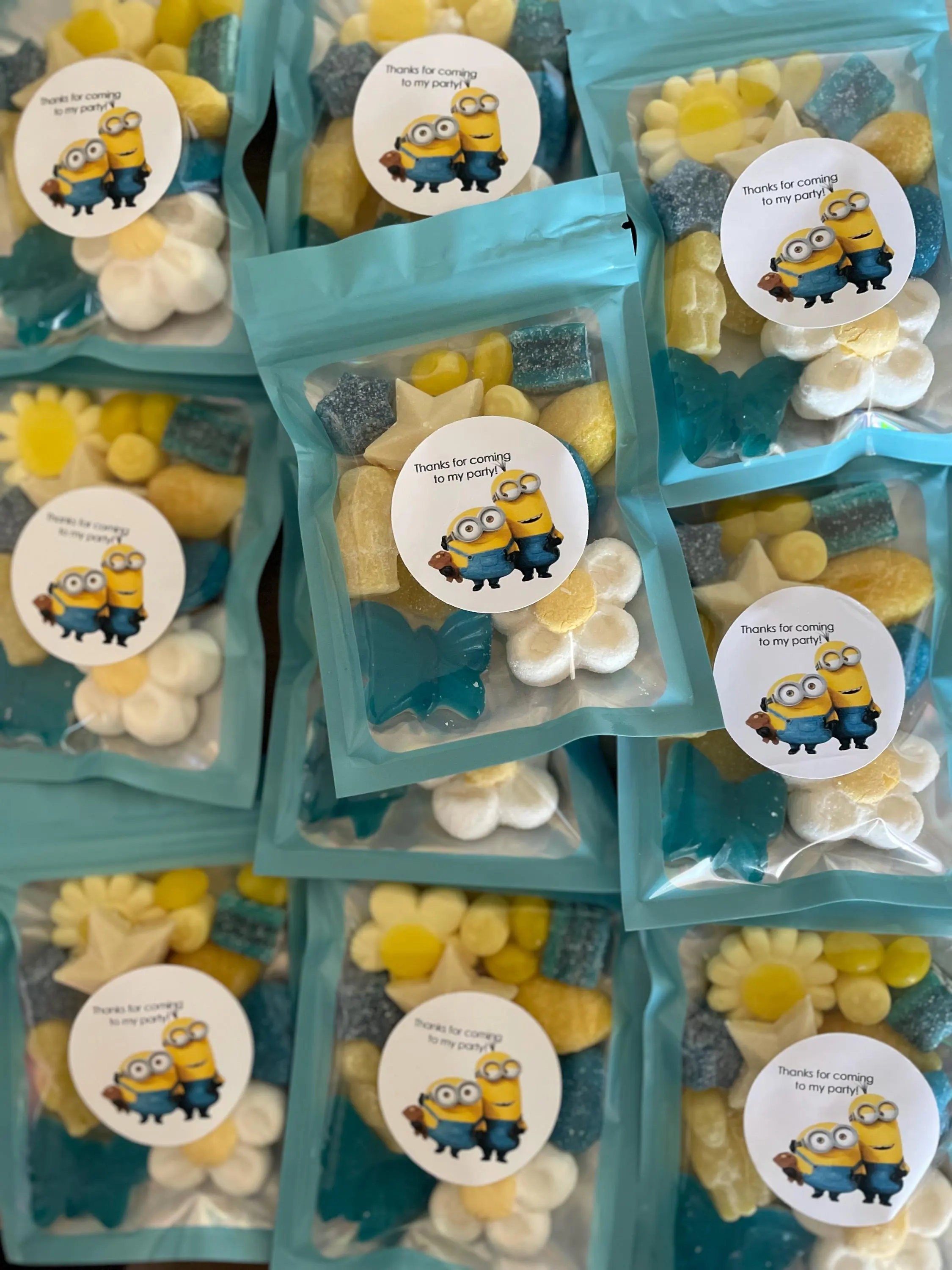 Personalised Pre filled Minions Party Bags: Pre-filled Sweet Pouches Kids' Favours - image 4