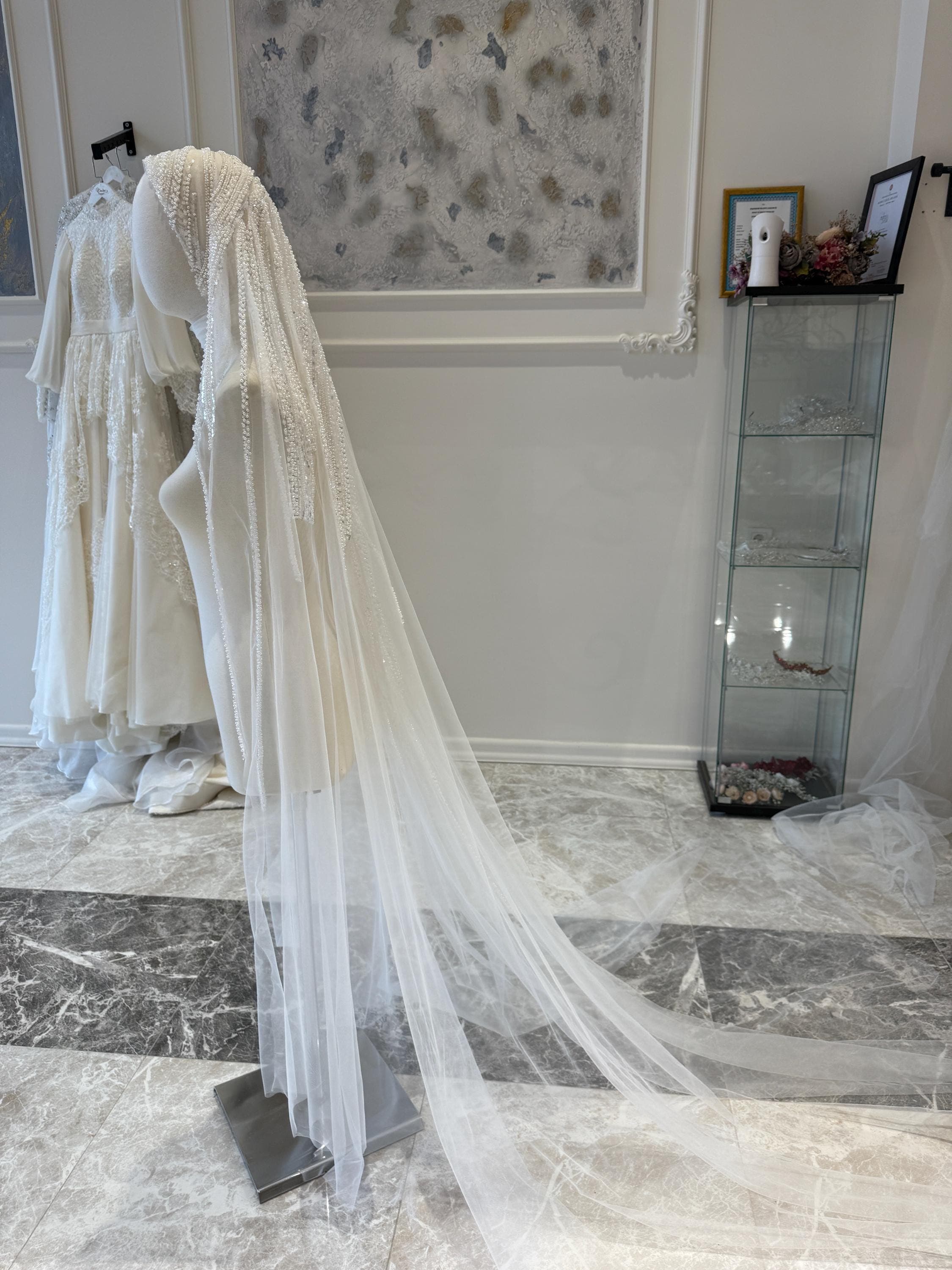 Pearl-Embellished Cathedral Veil – One‑Tier Soft Tulle Bridal Veil with Luxurious Elegance - image 4