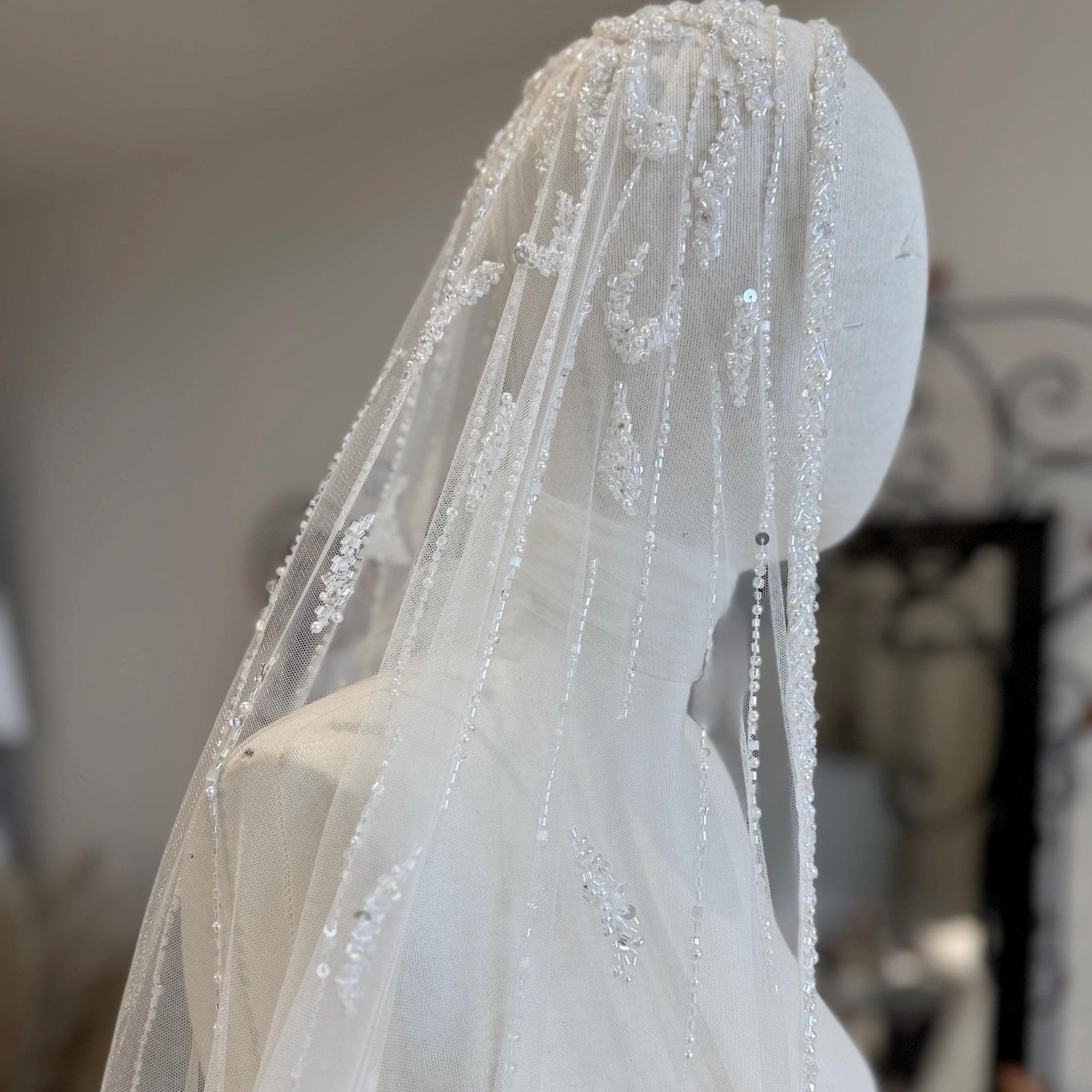 Handmade Embroidered Lace Bridal Veil – Long Tulle Wedding Veil