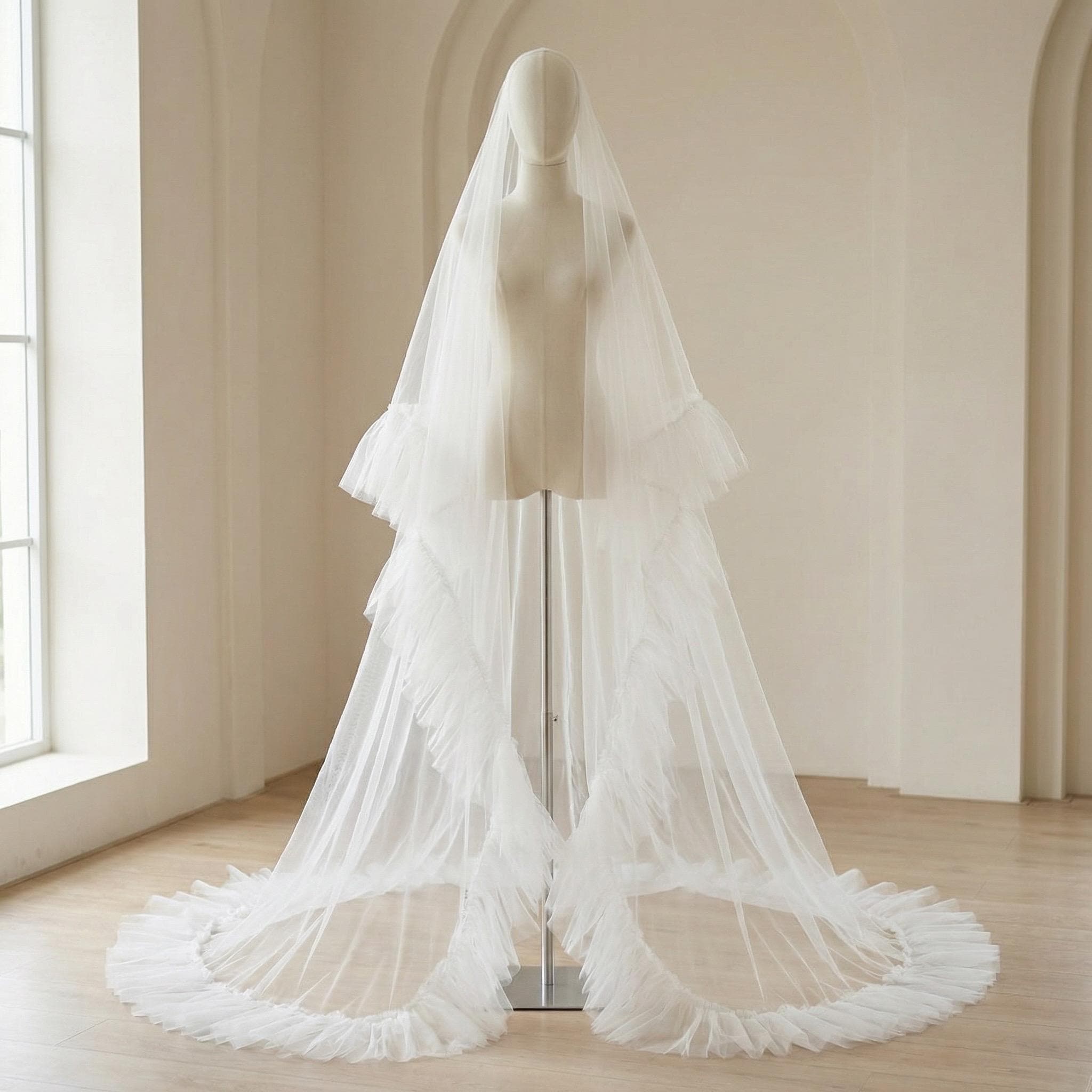 Ruffled Tulle Bridal Veil 300 cm – Long Elegant Wedding Veil with Soft Layers - image 5