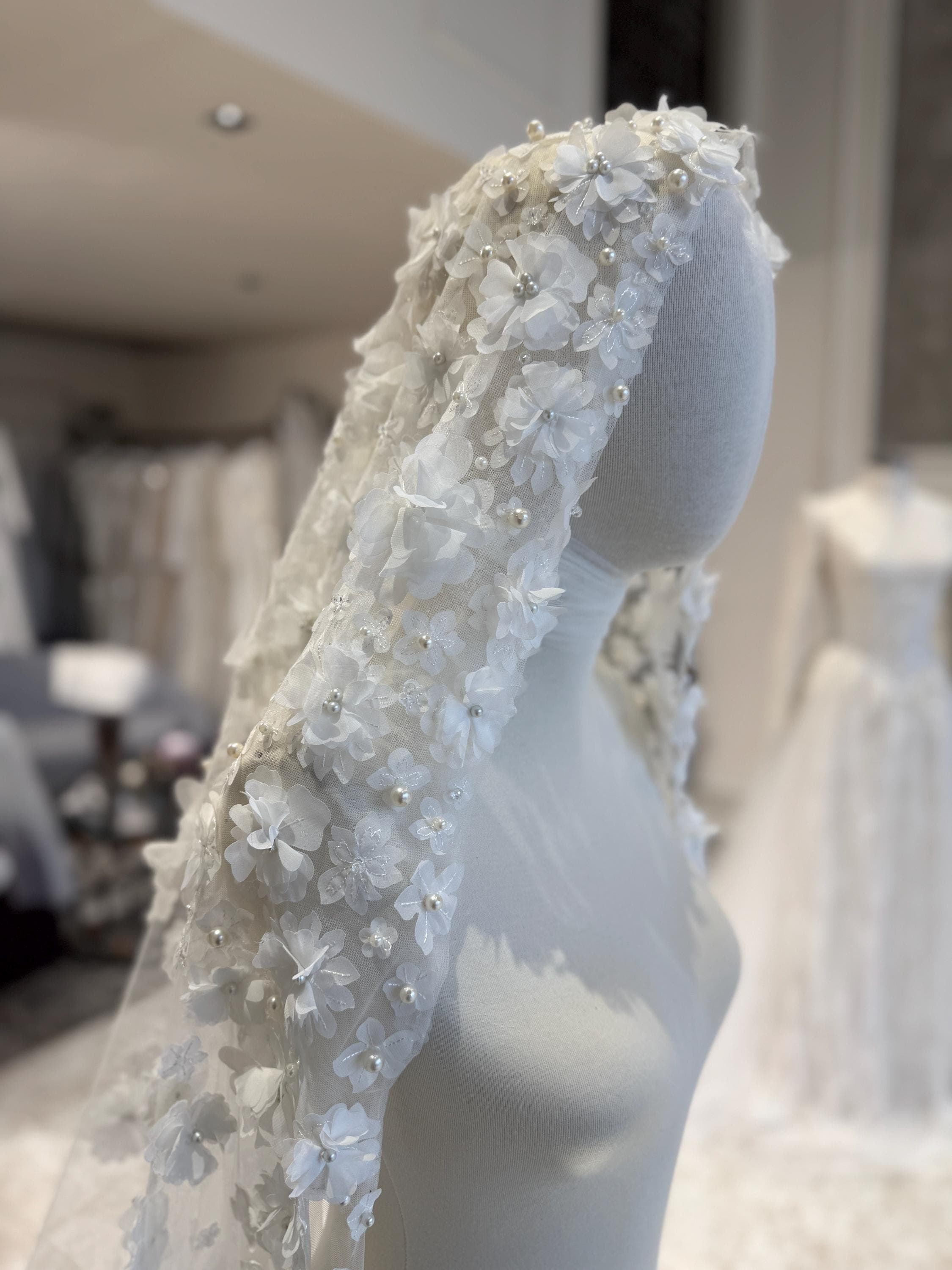 Floral Bridal Veil  Pearl Flower Embellishments - image 5