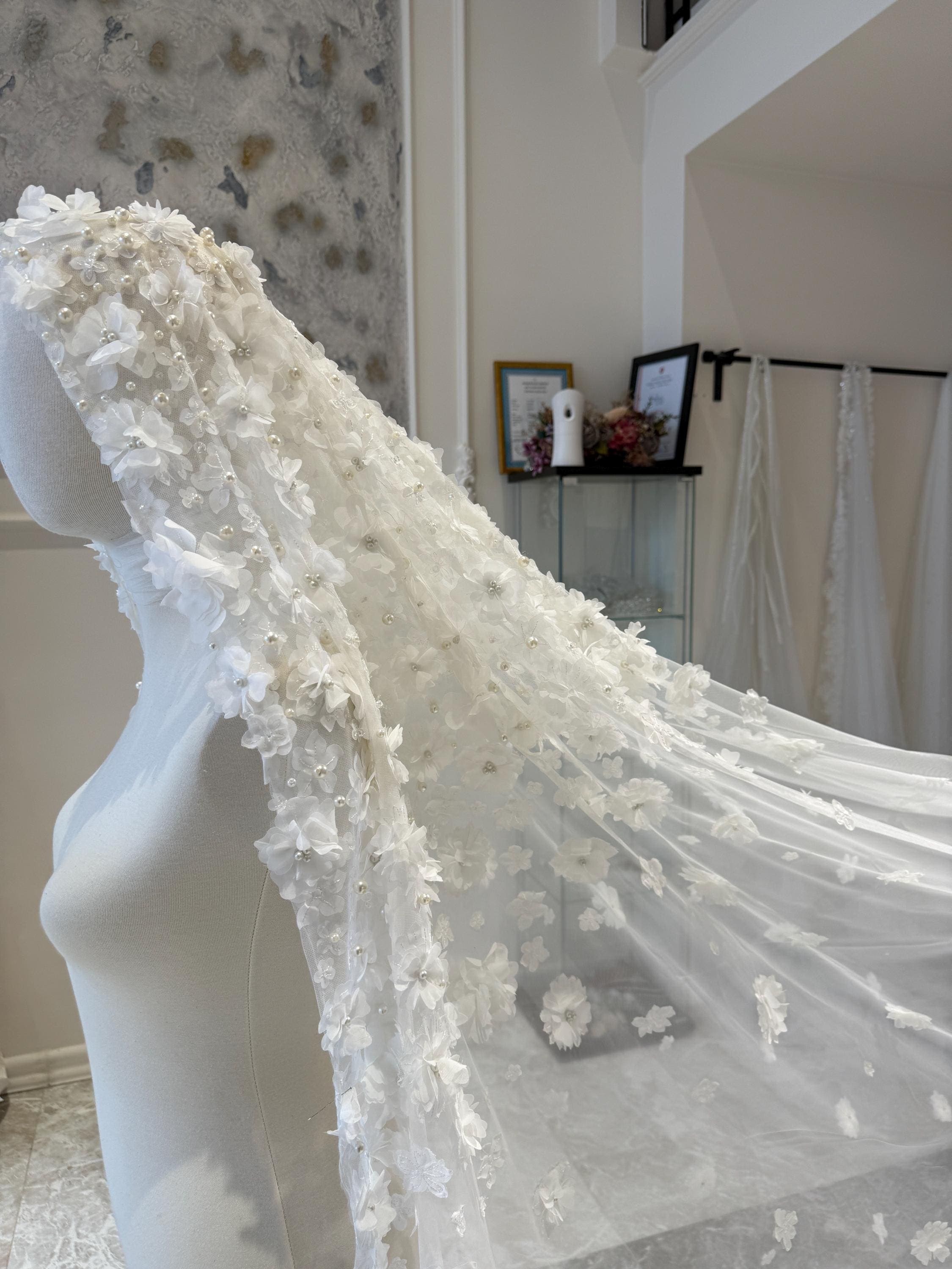 Floral Bridal Veil  Pearl Flower Embellishments
