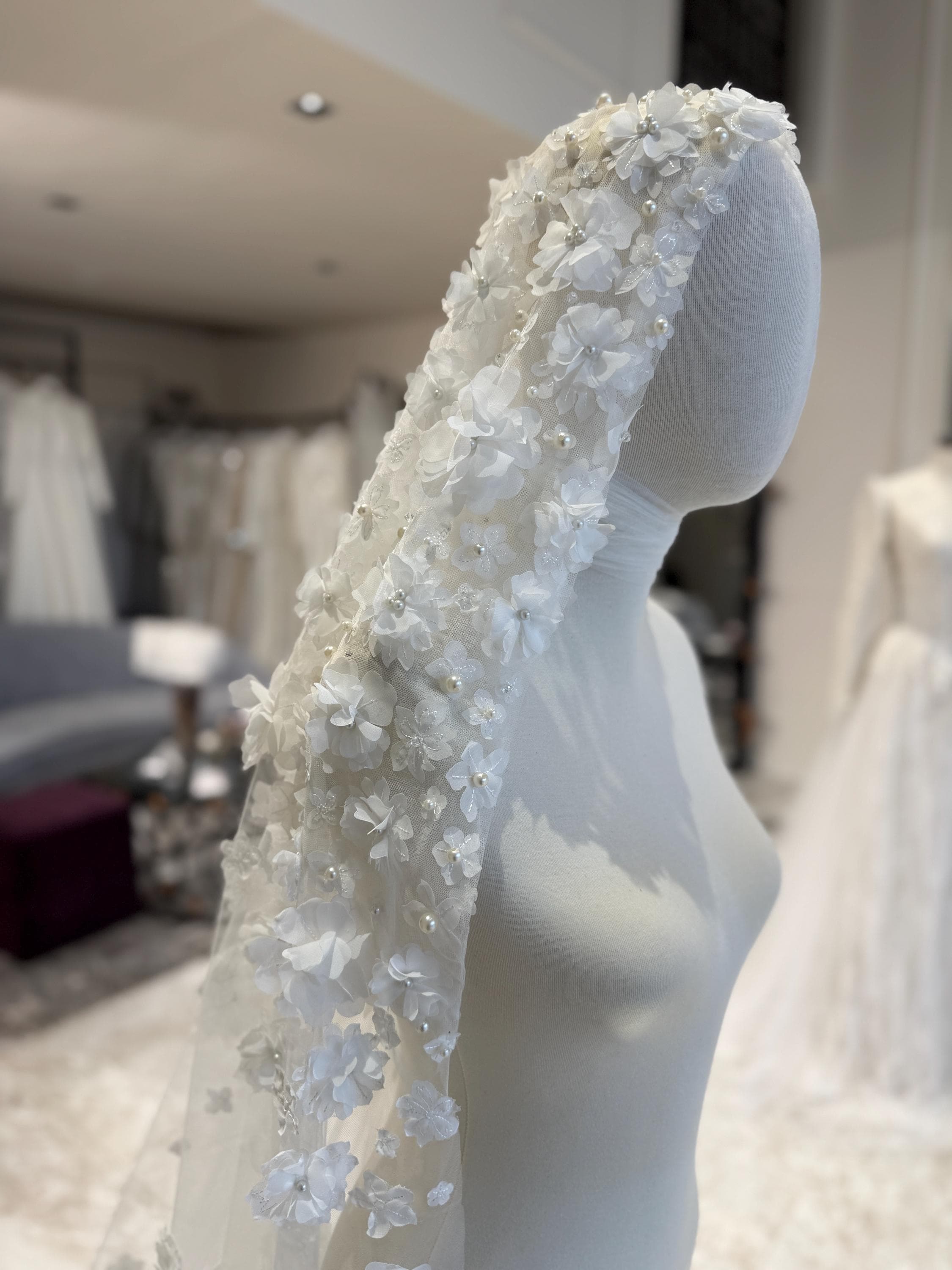 Floral Bridal Veil  Pearl Flower Embellishments - image 4