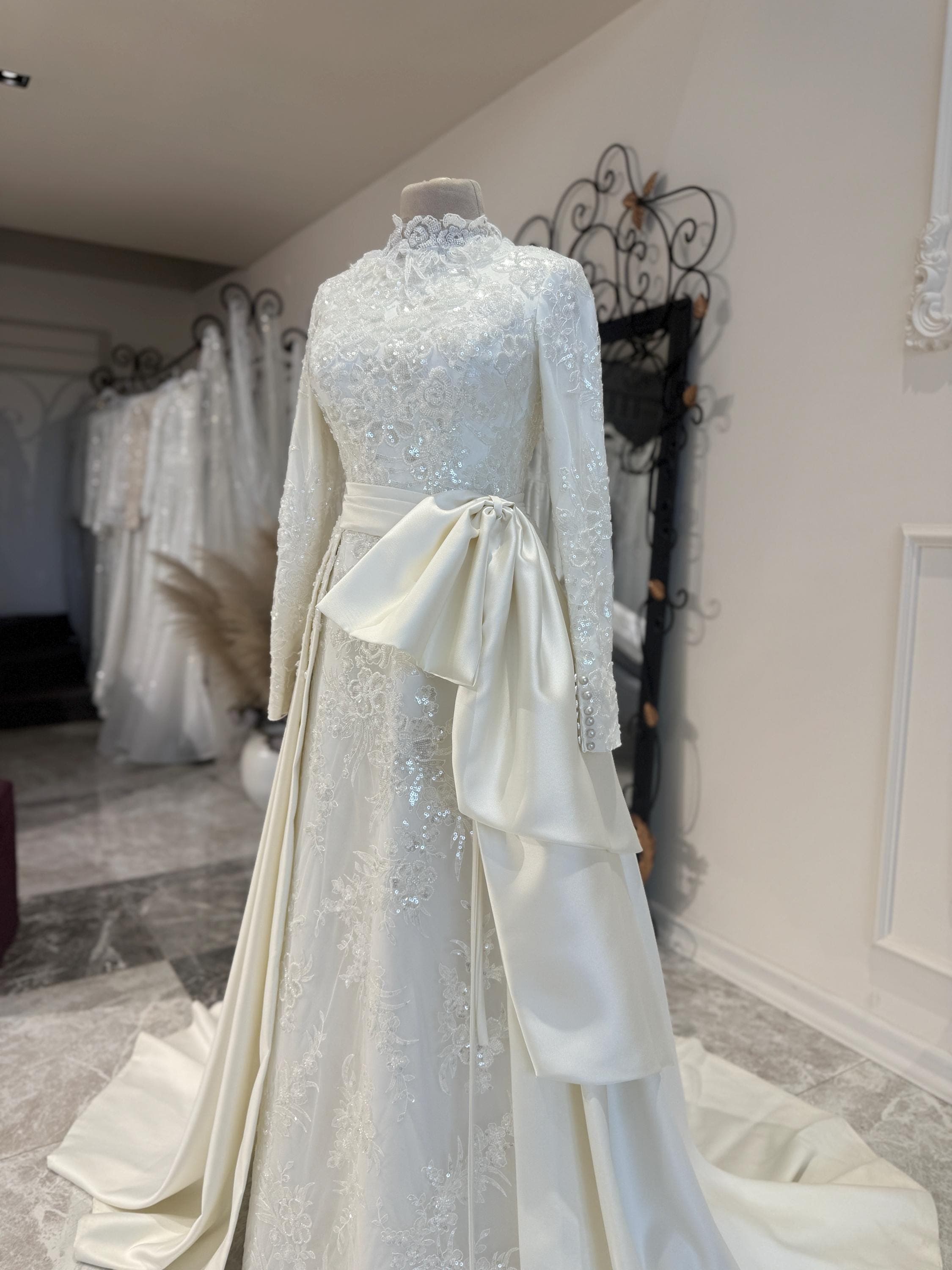 Lace Detailed Modest Wedding Dress - image 4