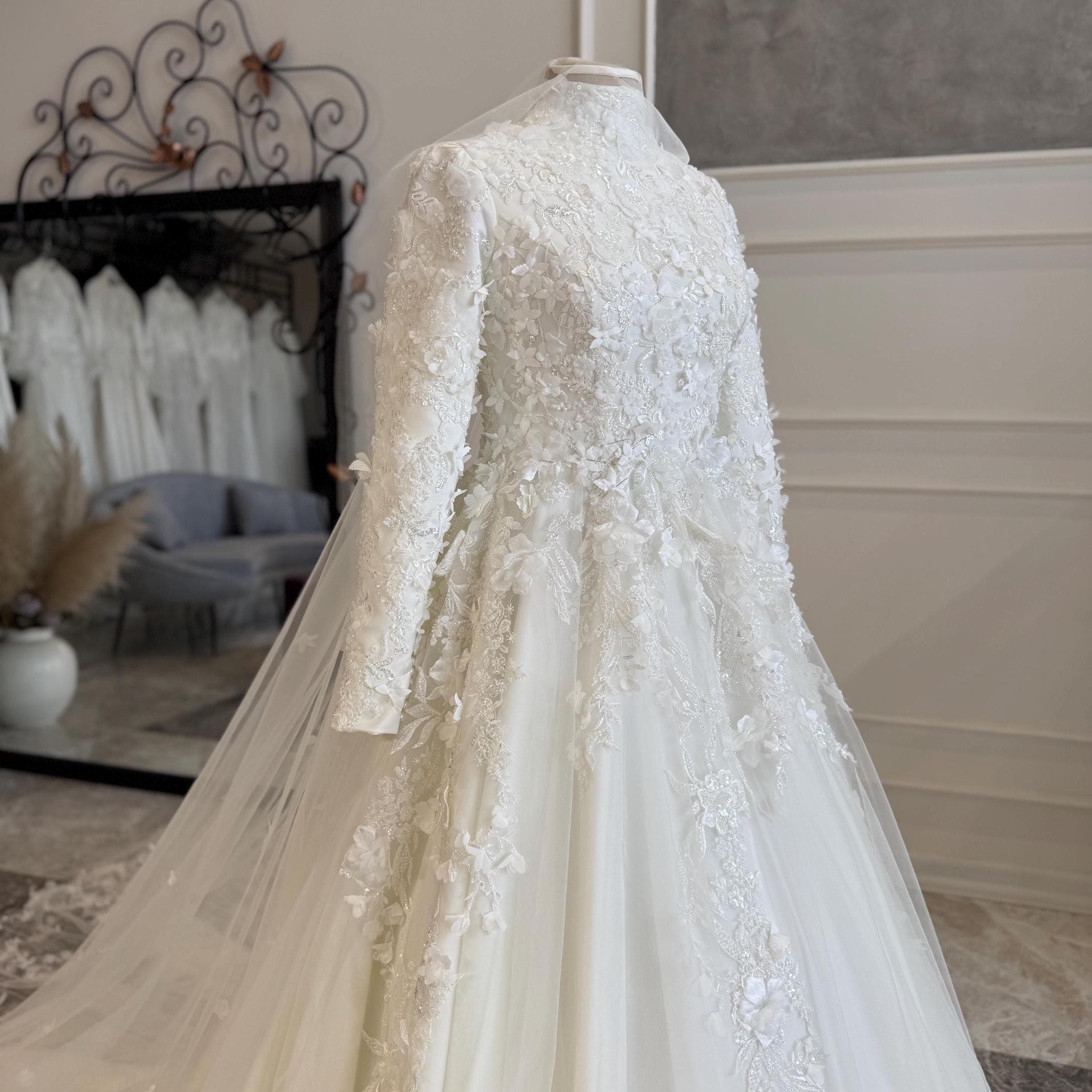 Hijab Wedding Dress with Long Train Modest Bridal Gown  Elegant Muslim 3D lace