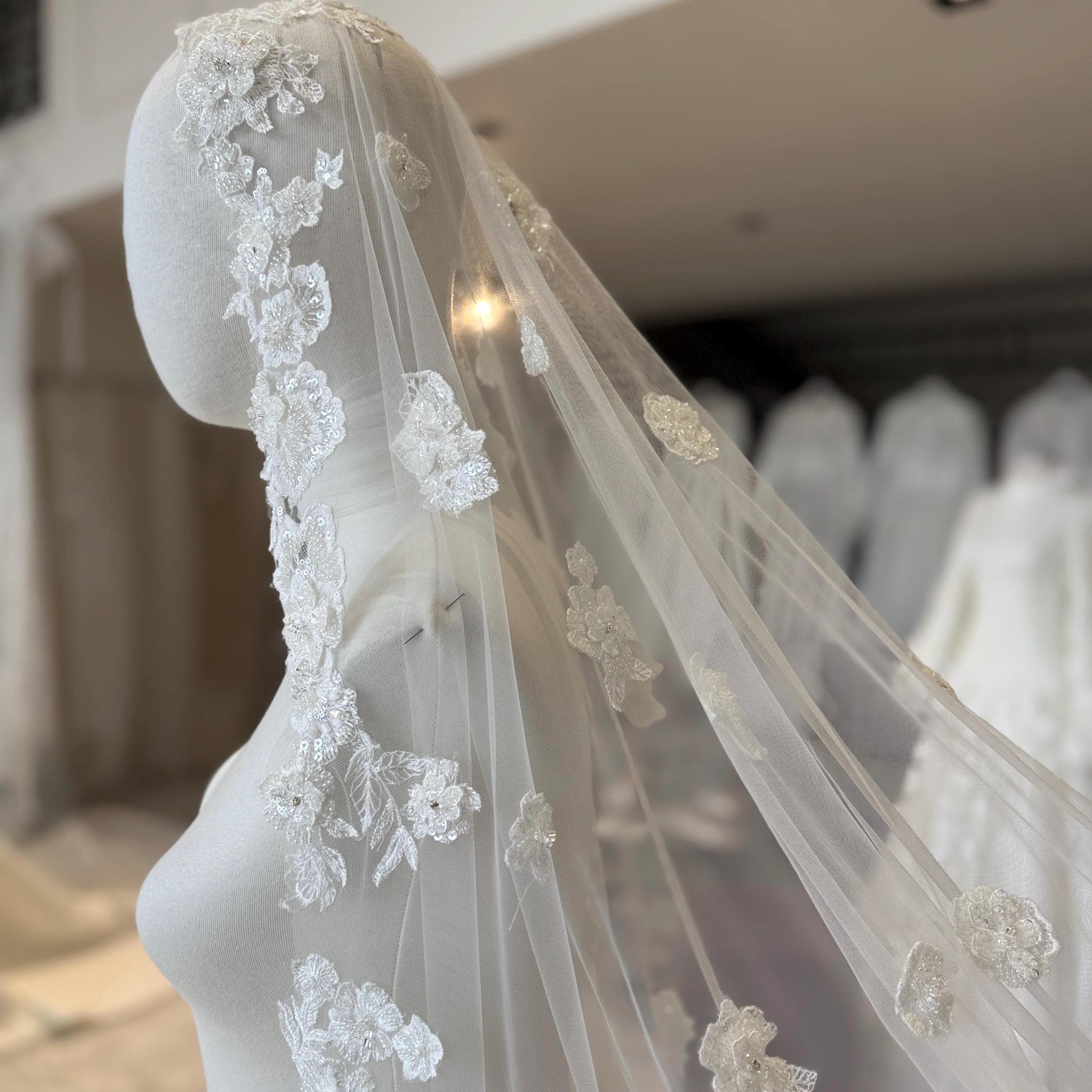 Cathedral Lace Bridal Veil, French Lace Trim, Single Layer Tulle, Handmade Elegance