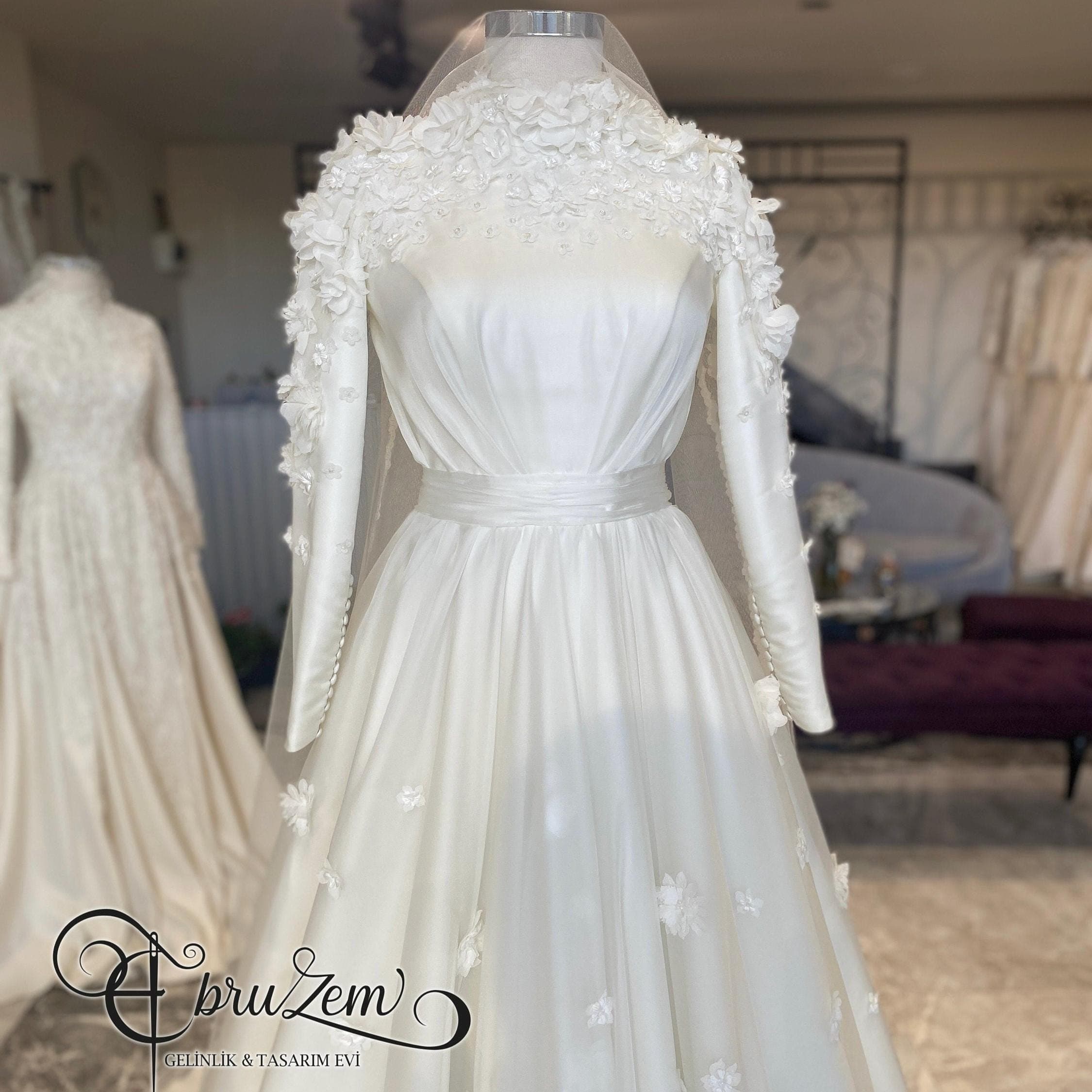 muslim Wedding Dress – Handcrafted Beaded Lace A-Line Bridal Gown, Long Sleeve Hwedding dress