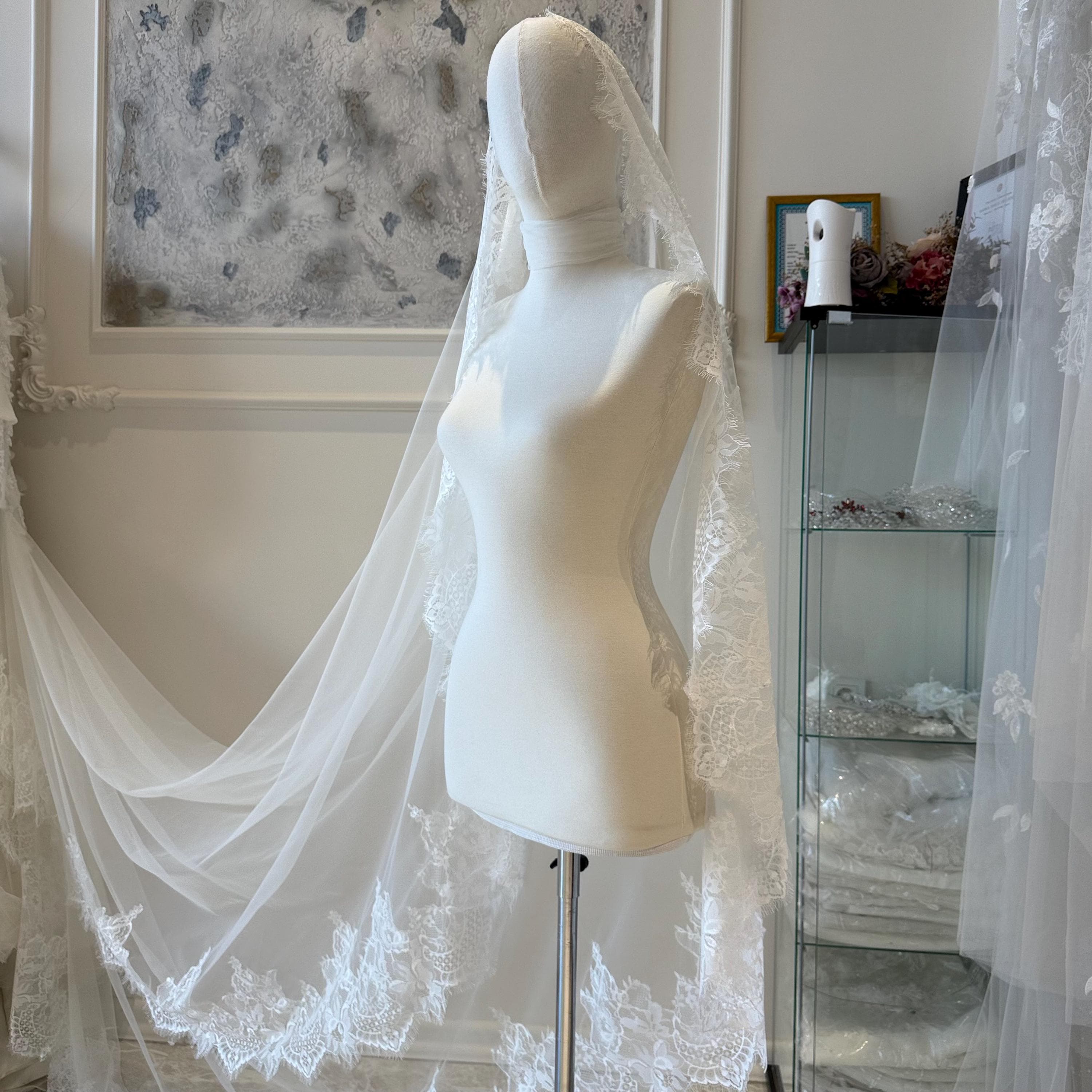 Lace Bridal Veil – Silk Tulle, 3 Meter bride veils - image 3