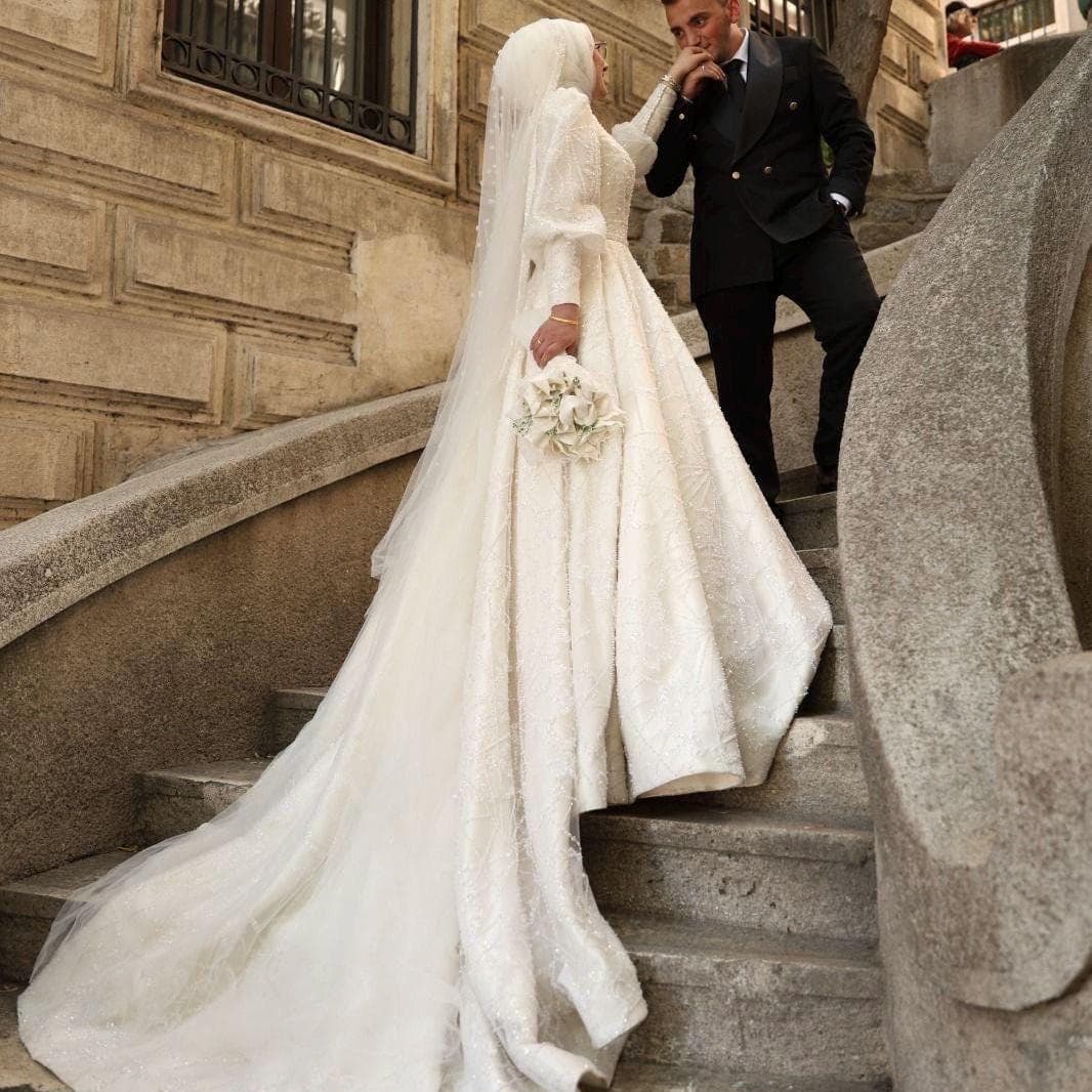Lace Islamic Wedding Dress: Long Sleeve A-Line Bridal Gown