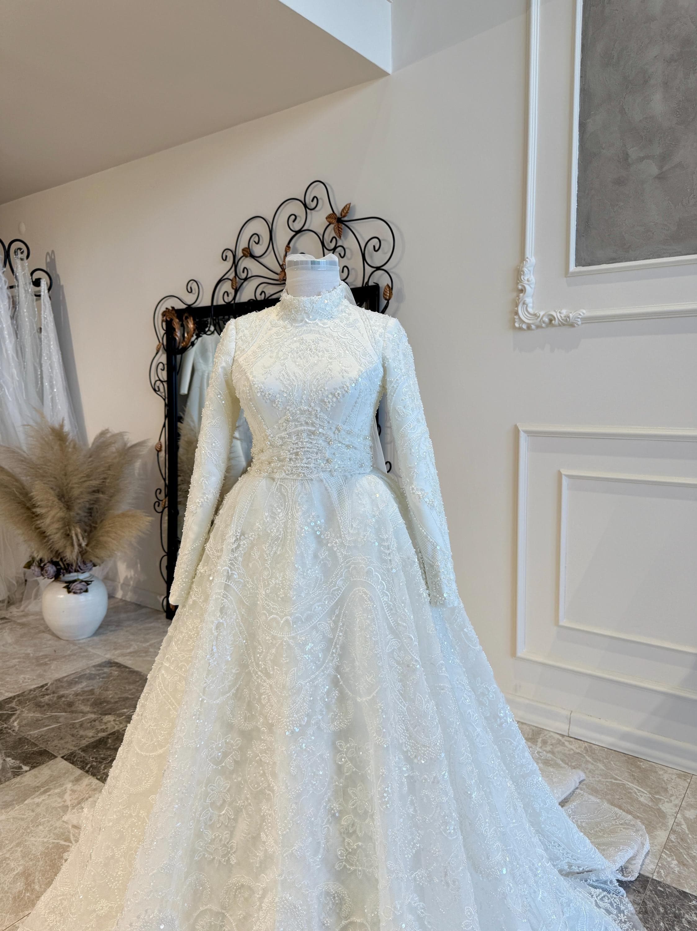 Lace Hijab Wedding Dress: A-Line, Long Sleeve - image 4