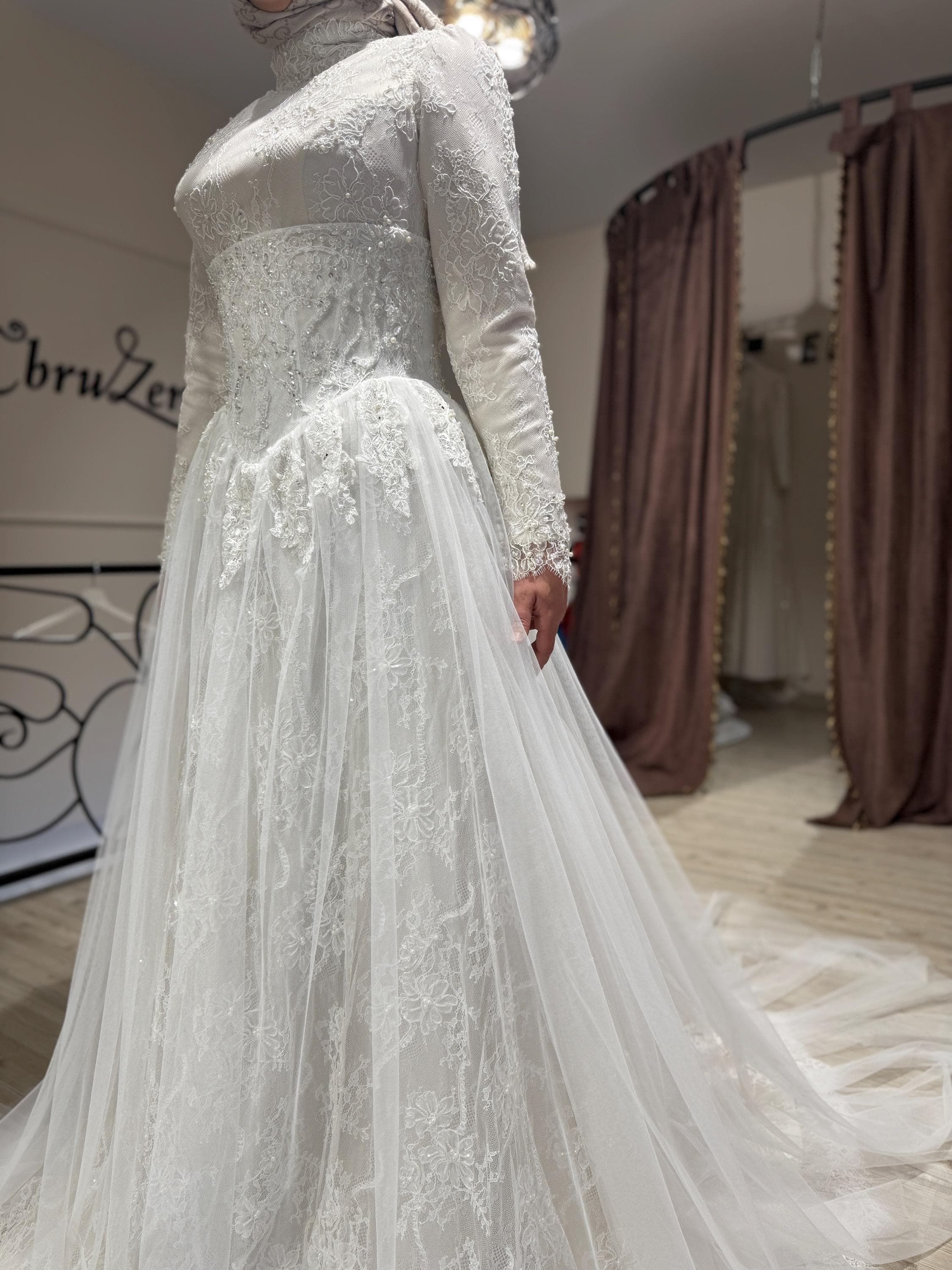 Lace Corset Wedding Dress with Detachable Train – Sculpted Long Sleeve Bridal Gown - image 3
