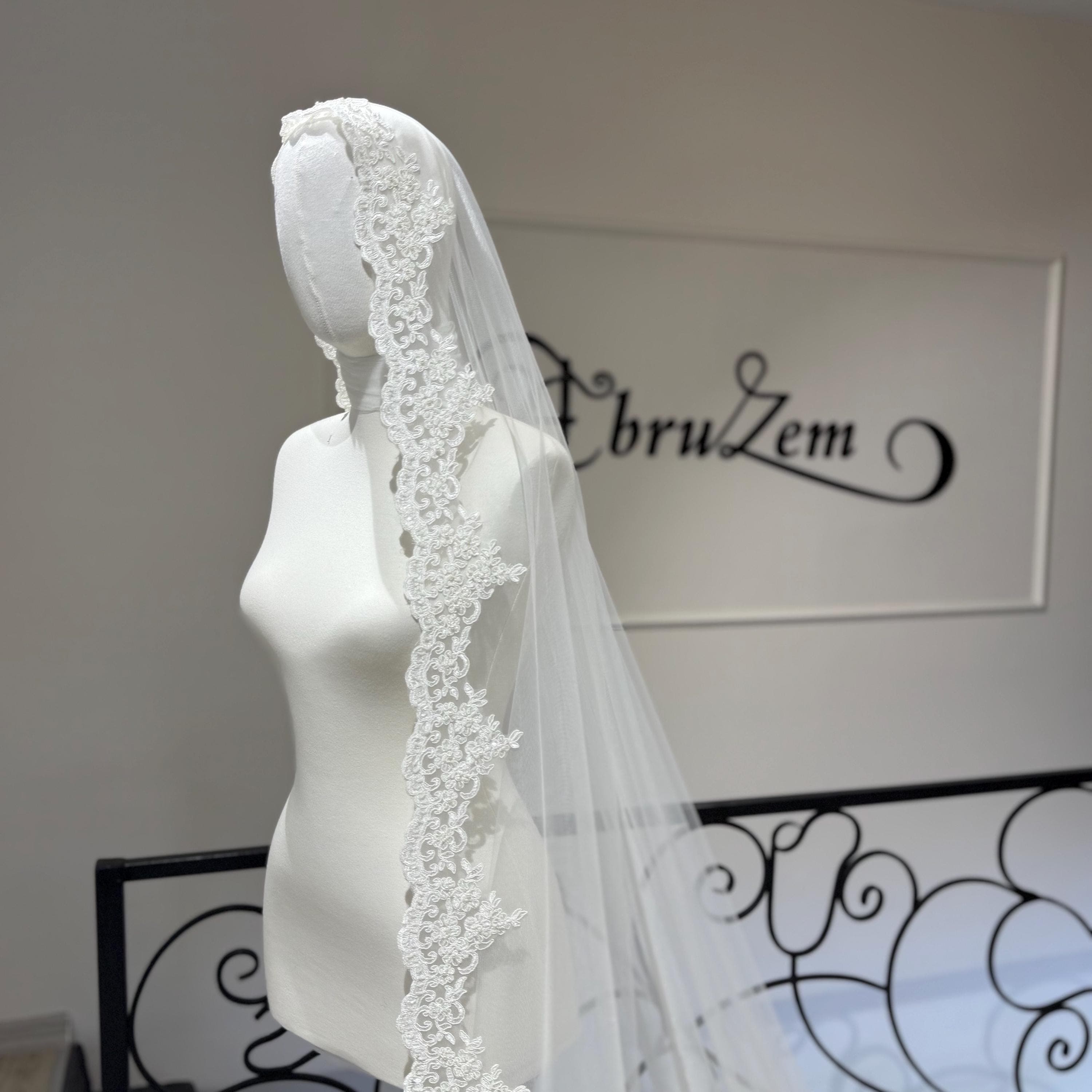 Soft Tulle Cathedral Veil with Floral Lace Embroidery – Timeless Bridal Accessory - image 5