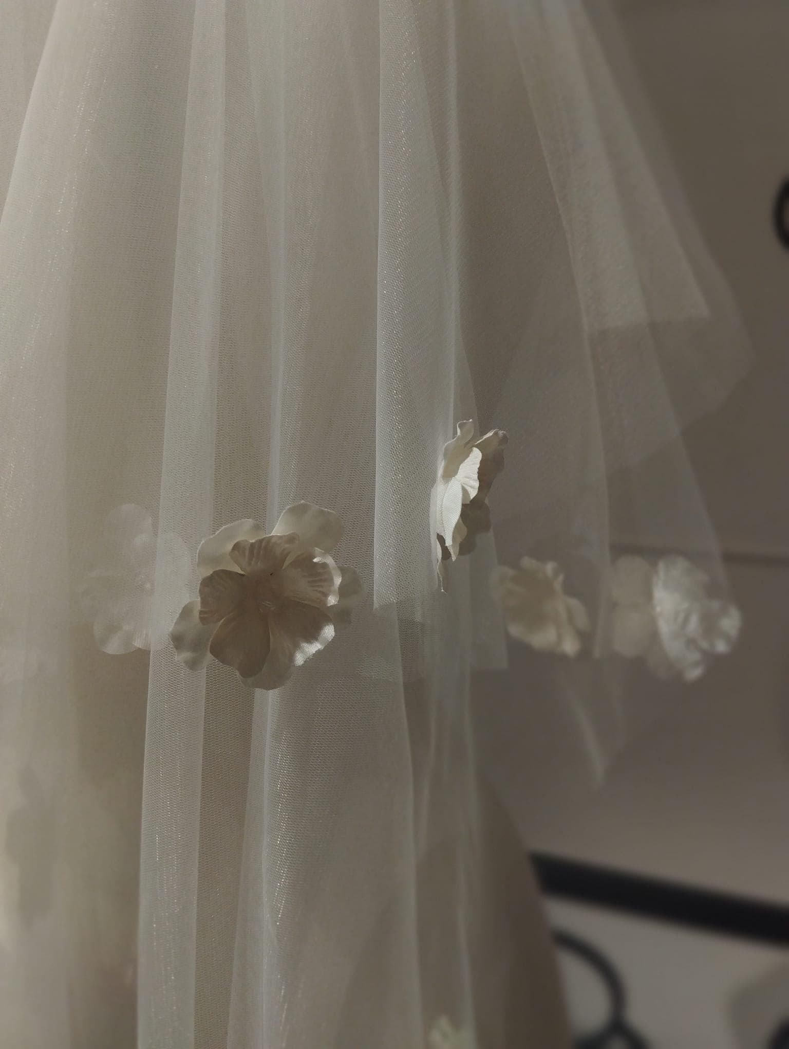 Short Floral Bridal Veil | Handmade Tulle Design - image 4