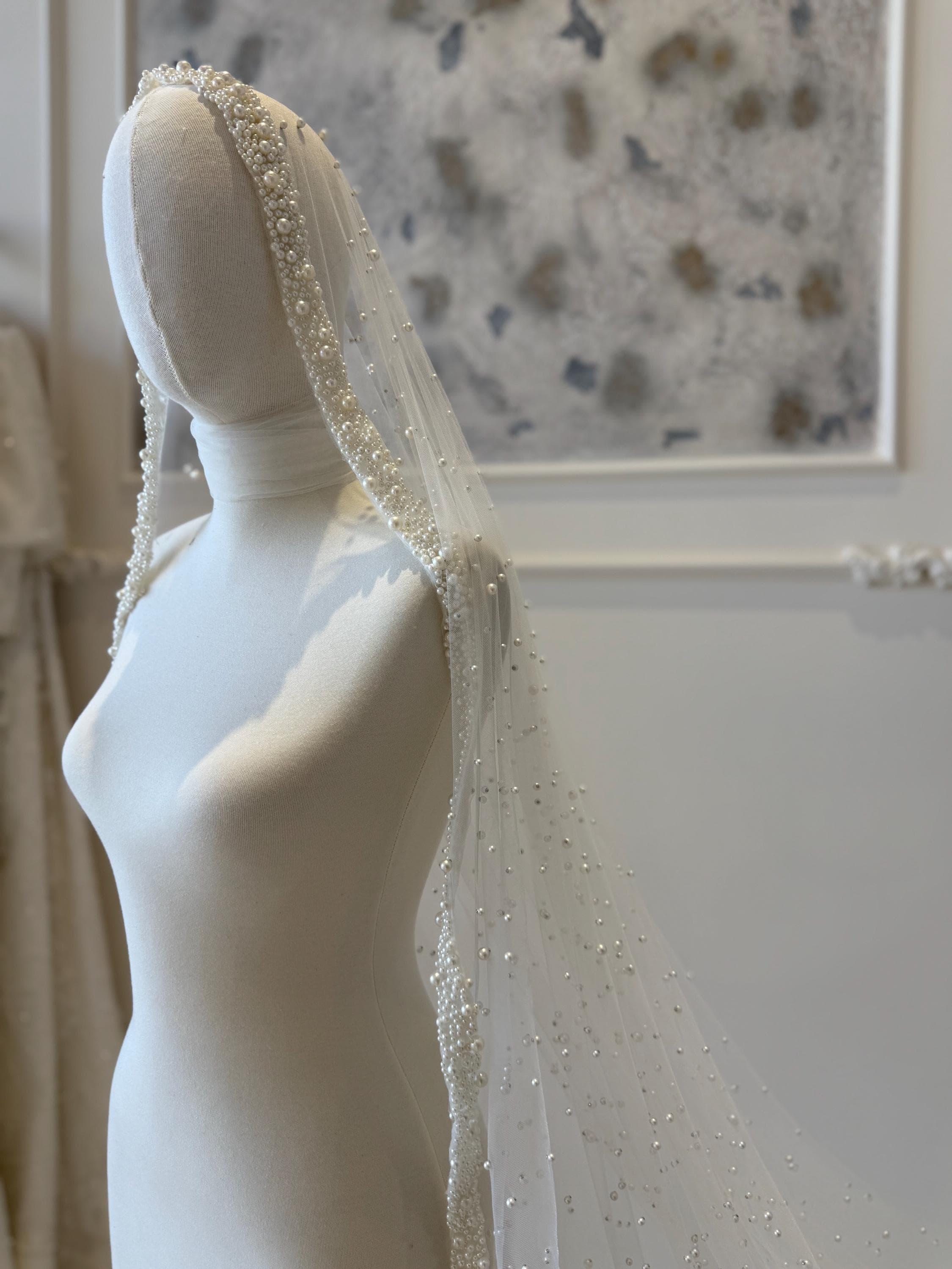 Vintage-Inspired Chapel Veil – Two-Tier Soft Tulle Bridal Veil with Delicate Raw Edge - image 5