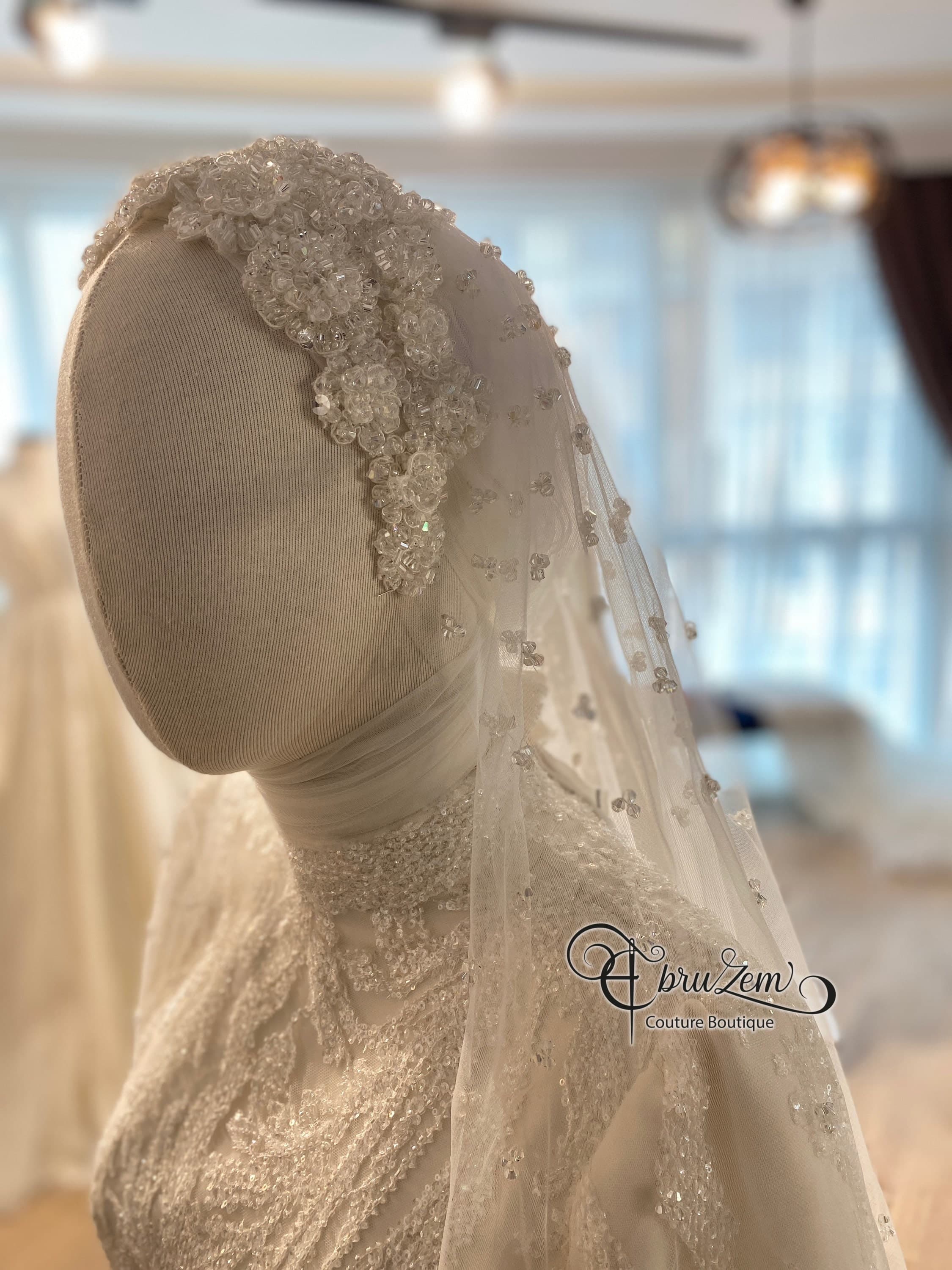 Custom Glitter Tulle Bridal Veil – One-Tier Modest Wedding Veil for Hijab Brides