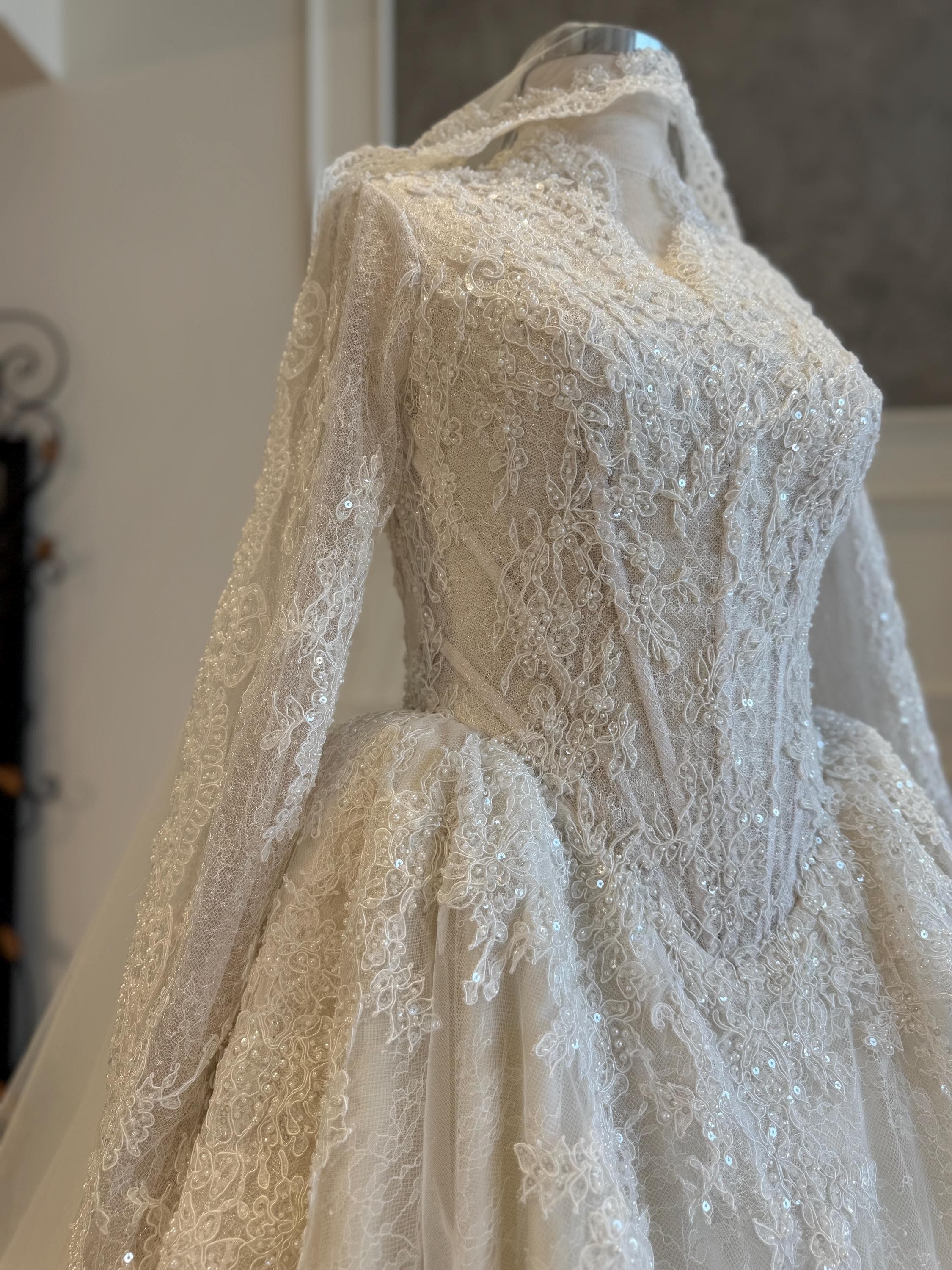 Elegant Lace Long Sleeve A-Line Wedding Dress, Modest Hijab Bridal Gown - image 3