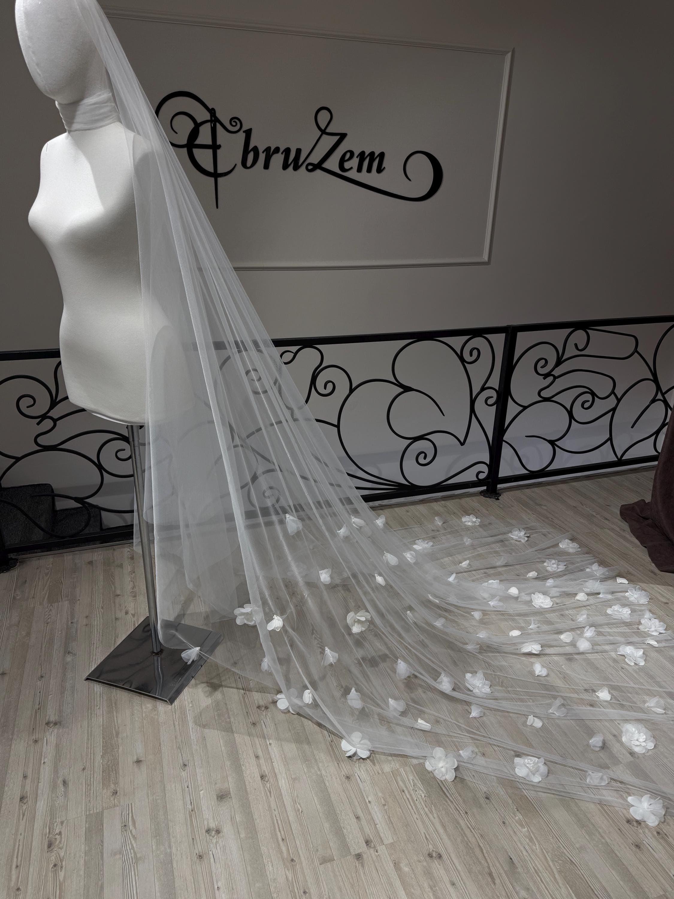 Floral Lace Bridal Veil – Handcrafted Wedding Veil with Delicate Flower Embroidery - image 5