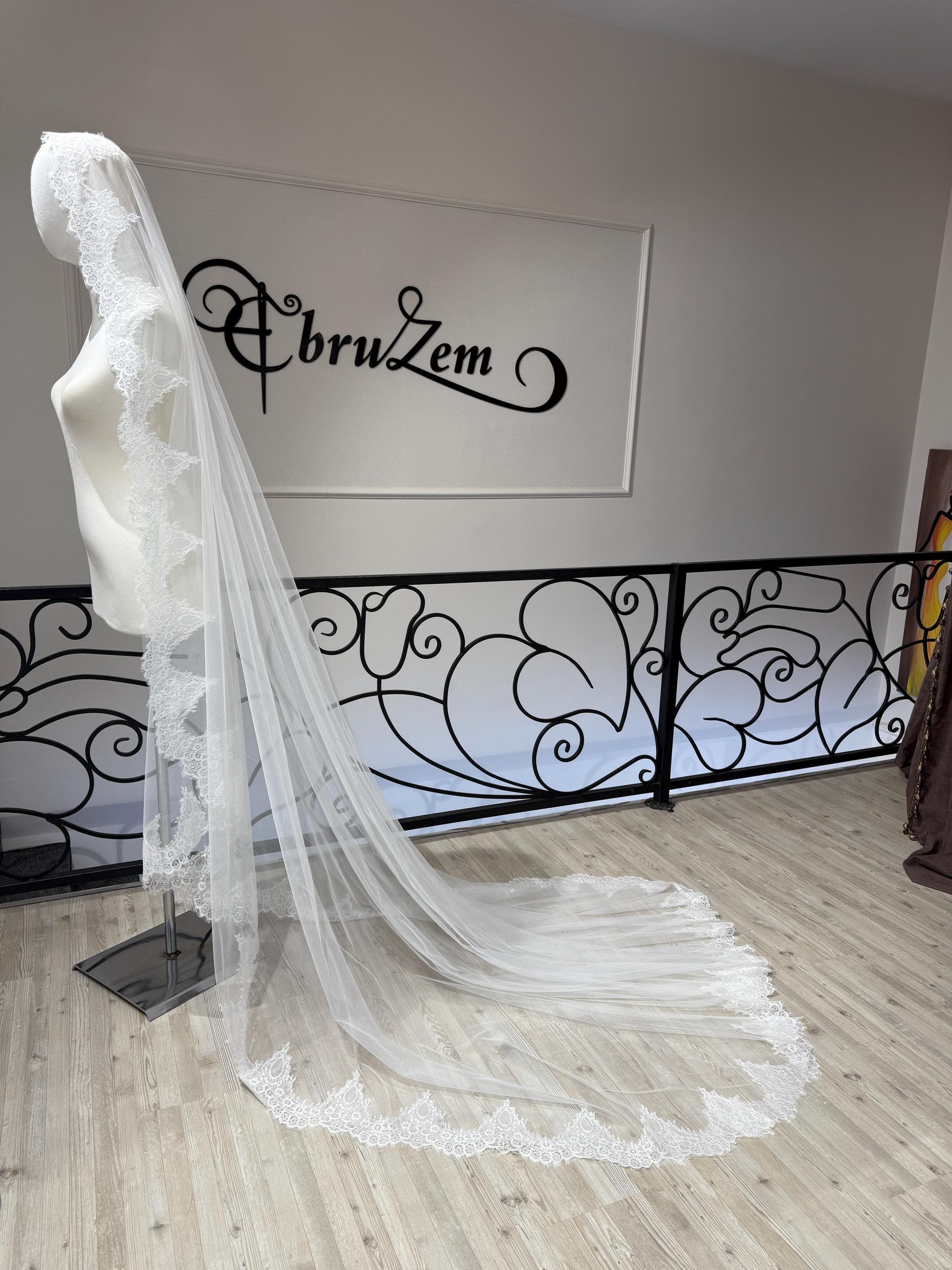 Cathedral Lace Bridal Veil: 300cm Wedding Veil