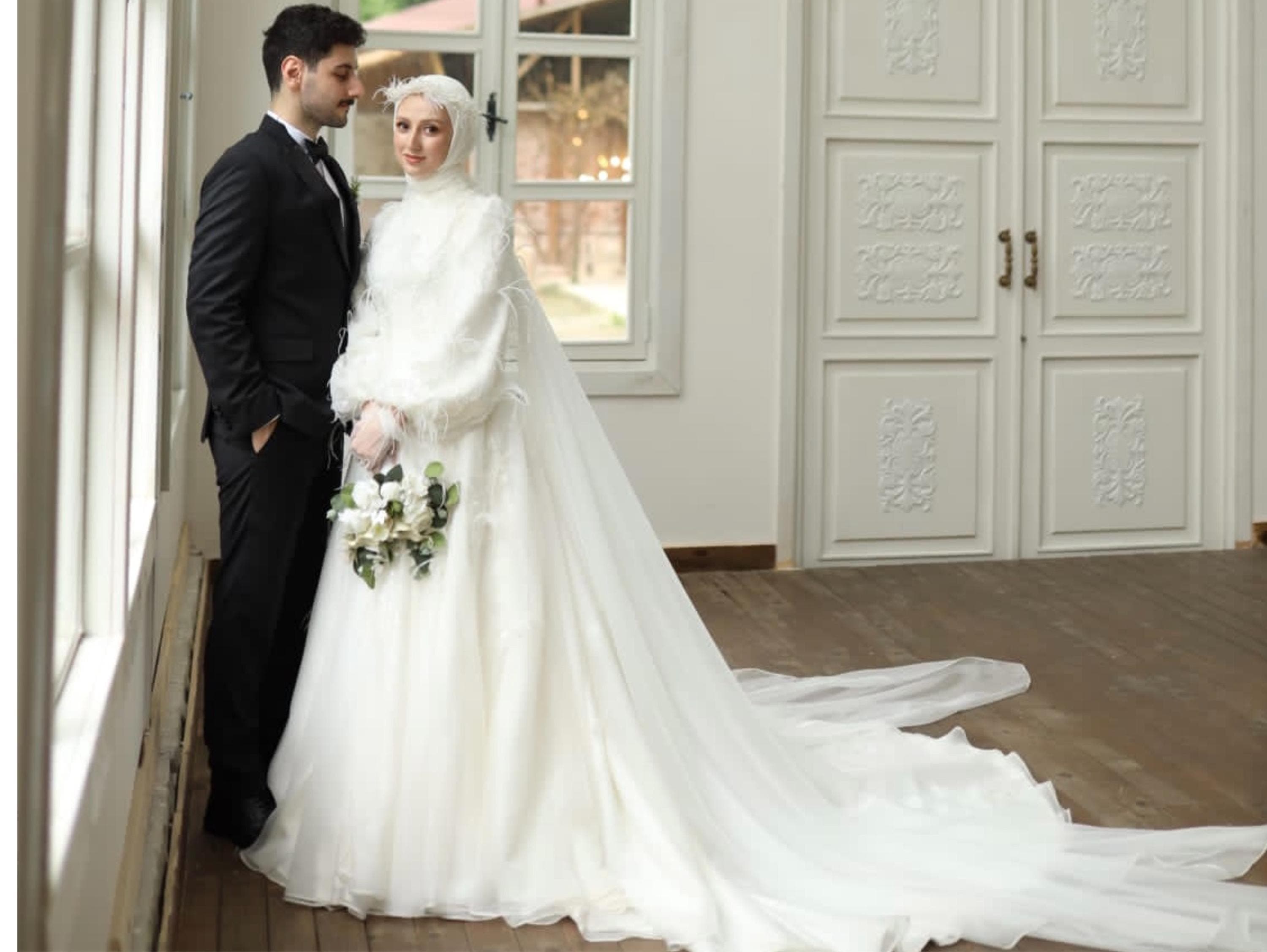 Boho Hijab Wedding Dress – Modest Gown with Lace & Long Sleeves on Silk Satin