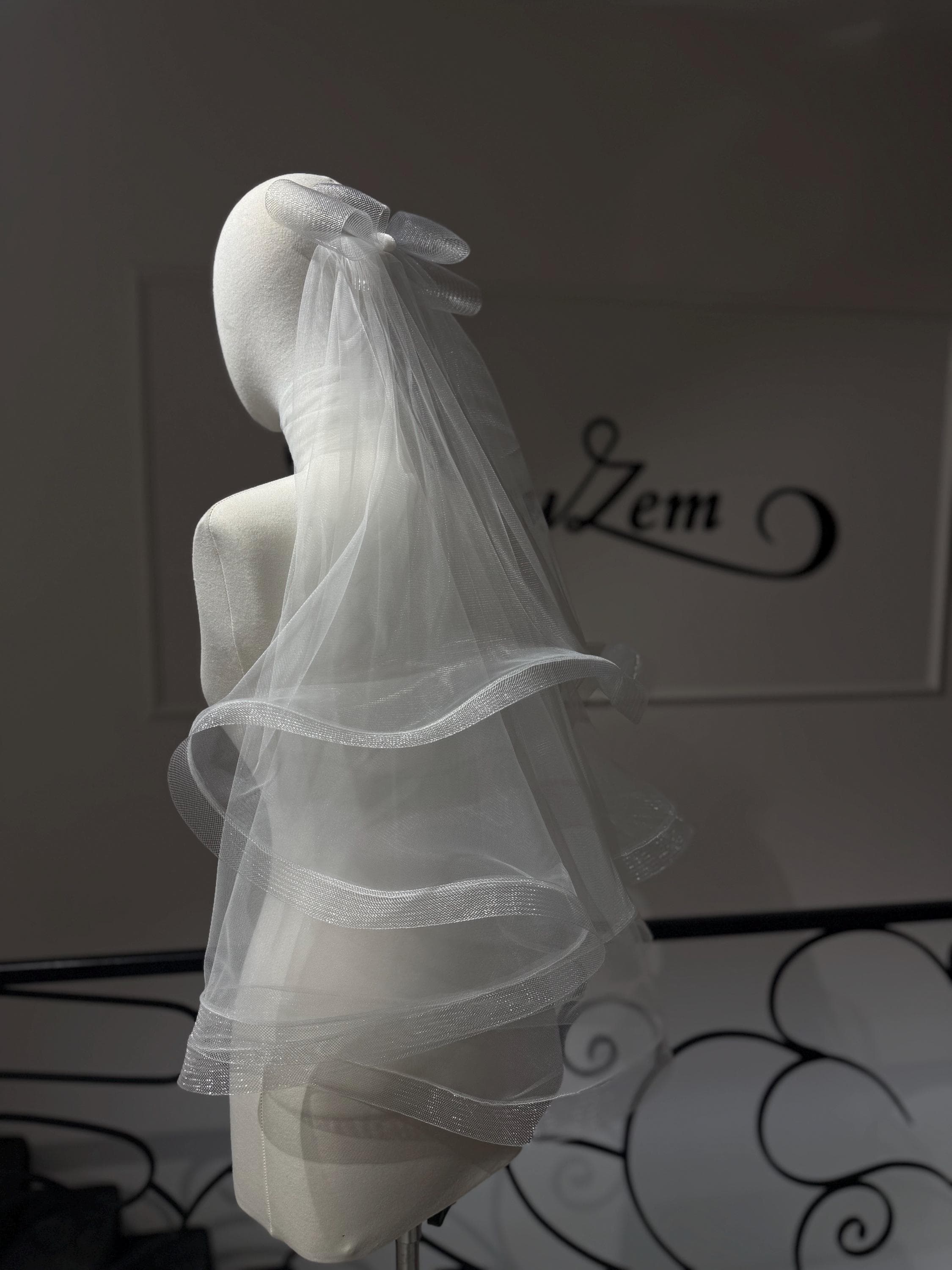 Minimalist Wedding Veil | Elegant Short Style - image 3