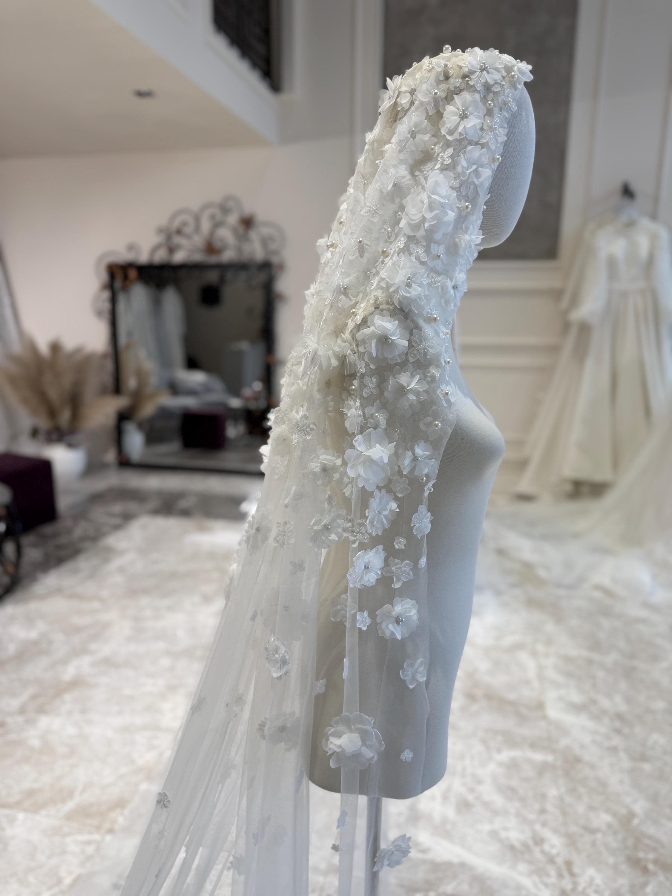 Floral Bridal Veil  Pearl Flower Embellishments - image 3