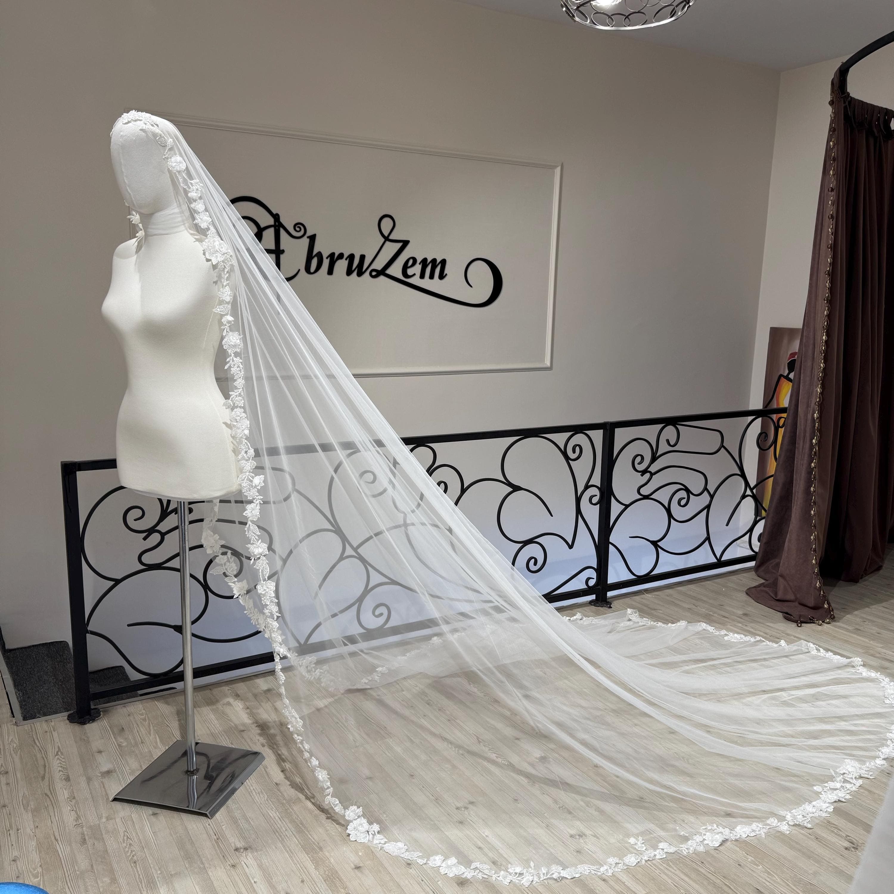 Wedding Tulle Veil for Modest & Hijab Brides | Elegant Long Lace Veil