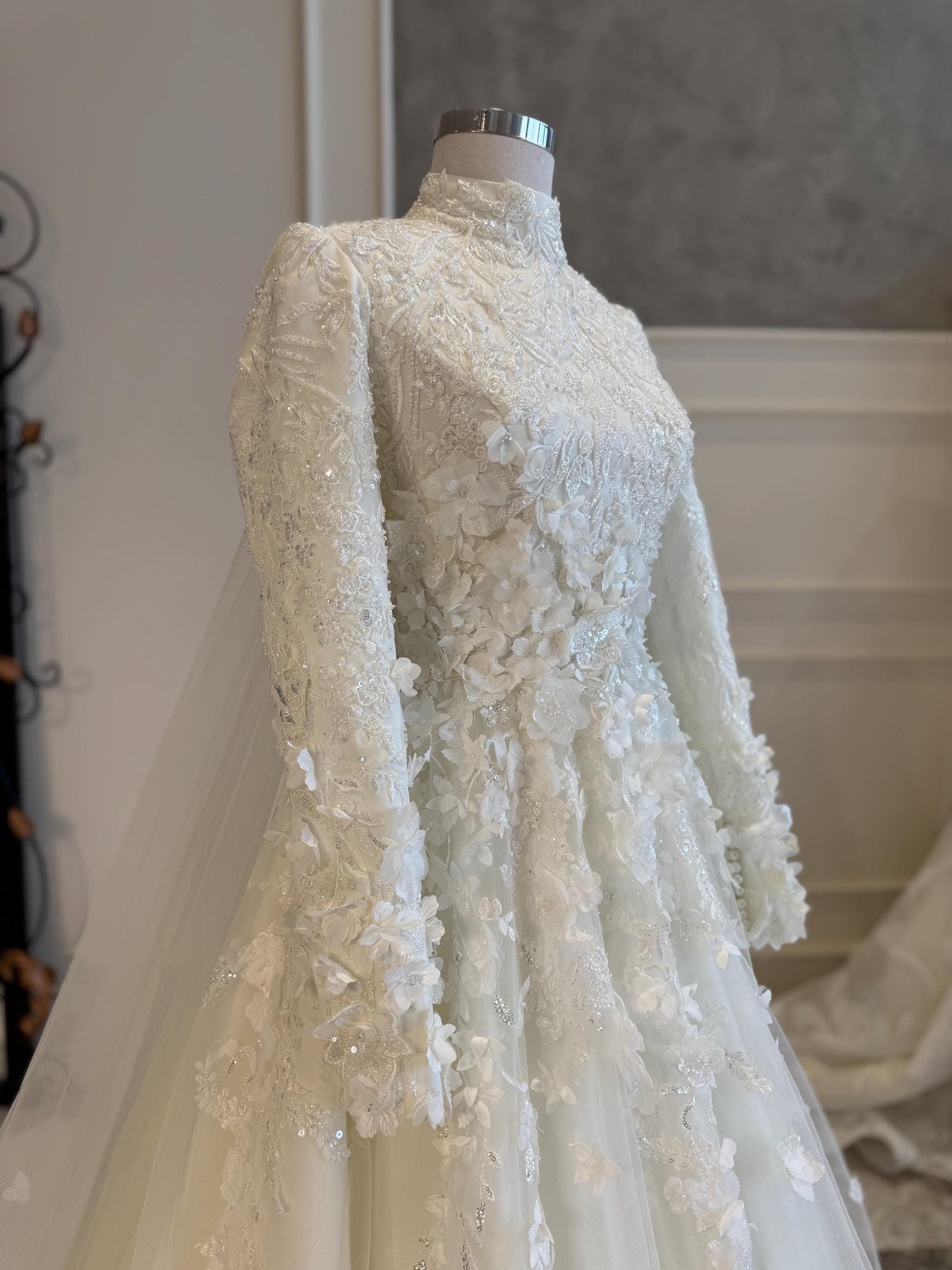 Wedding Dress with Long Train Modest Bridal Gown  Elegant Muslim 3D lace muslim bride - image 4