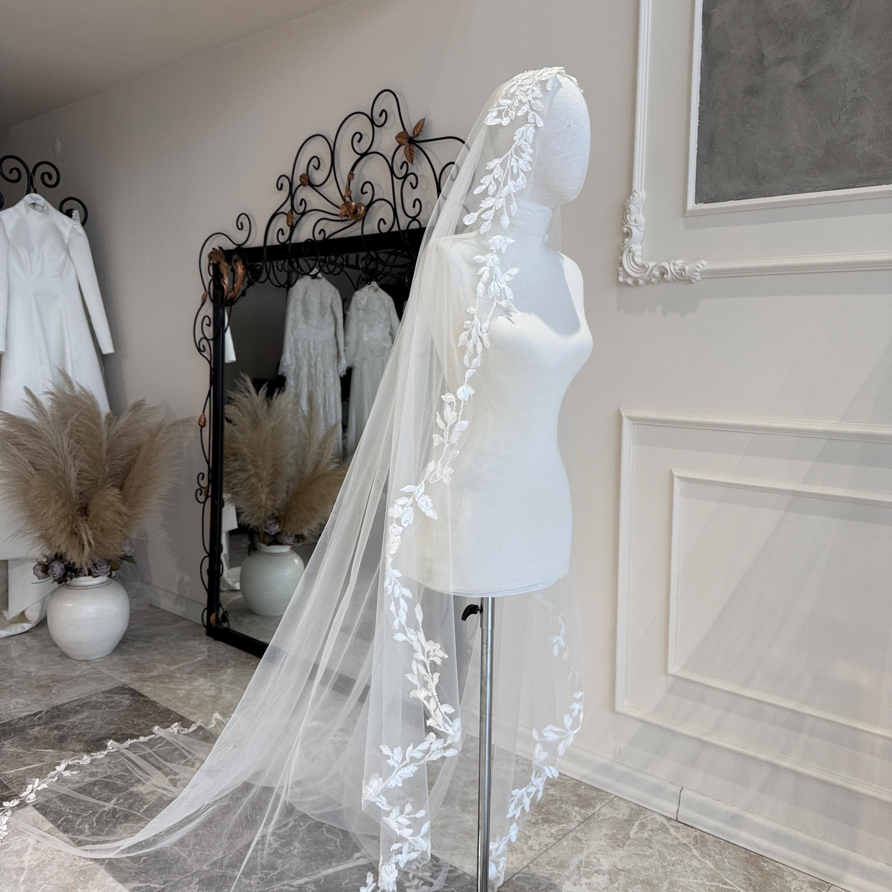 Custom embroidered floral veil, modest bridal veil. - image 5