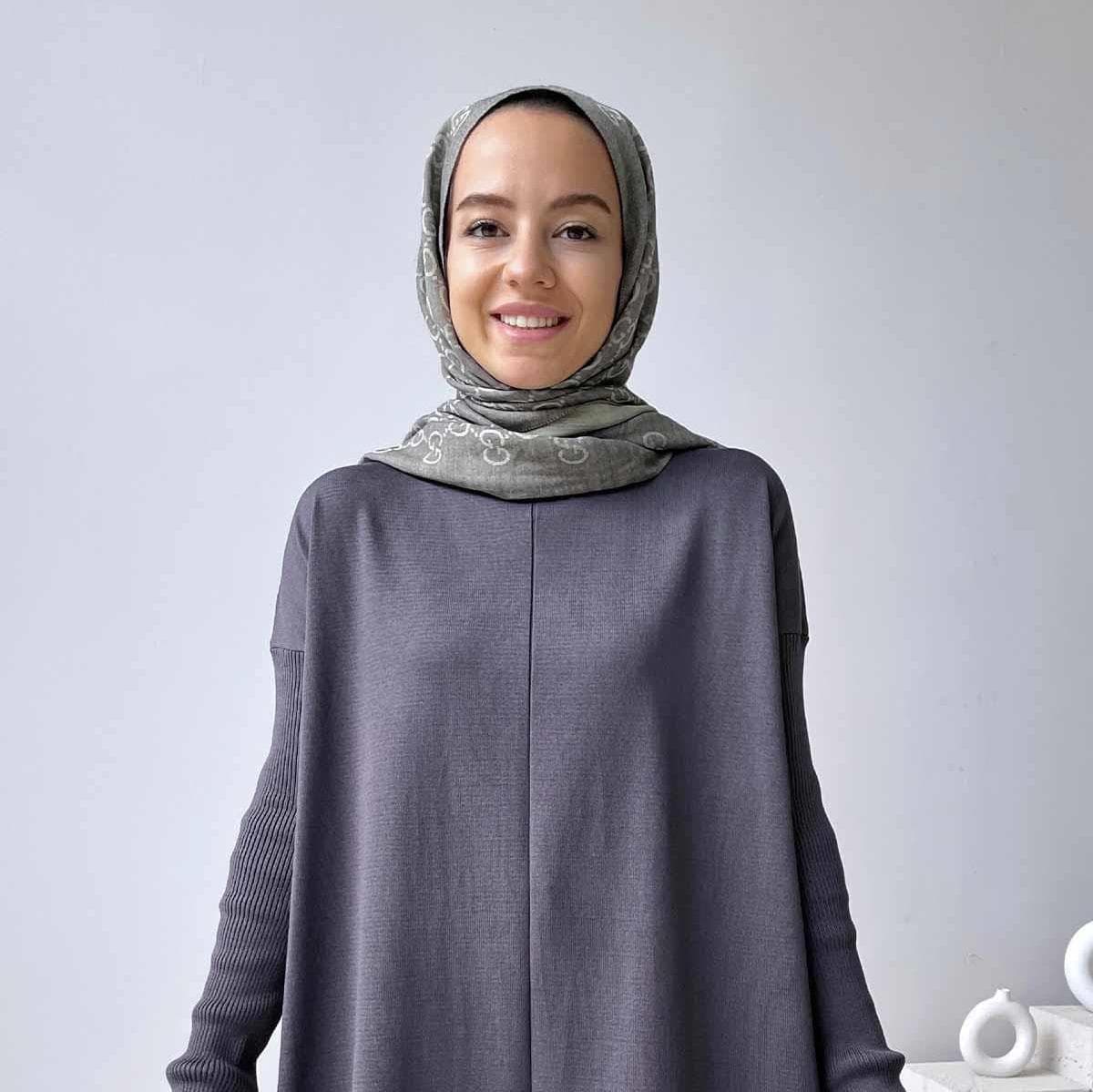 Smoked Mercerized Tunic for Women, Stylish Long Tunic with Side Slits and Crew Neck, Modest Wear for Everyday and Casual Outfits,(KH-1747)