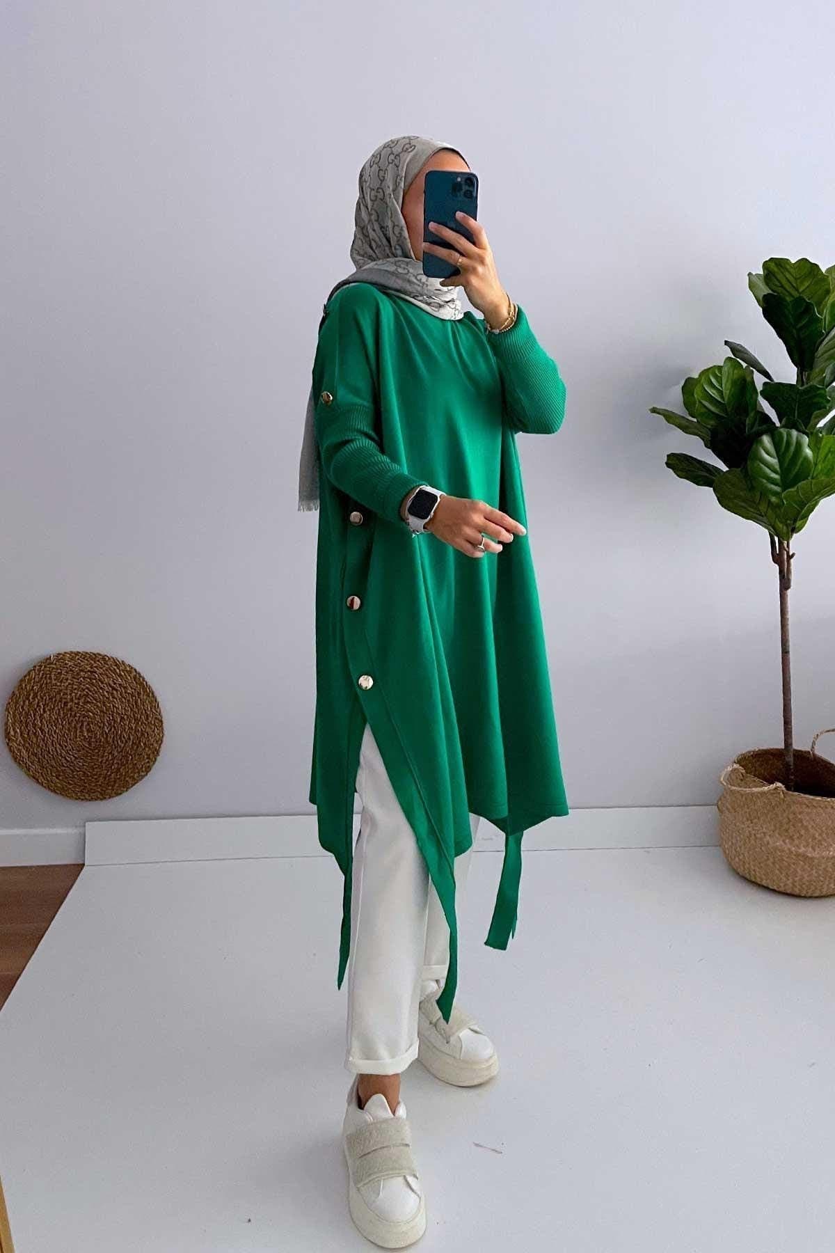 Elegant Green Poncho with Button Details, Versatile Women's Knitwear for Casual and Formal Outfits, Modest Fashion Staple,(KH-1311)