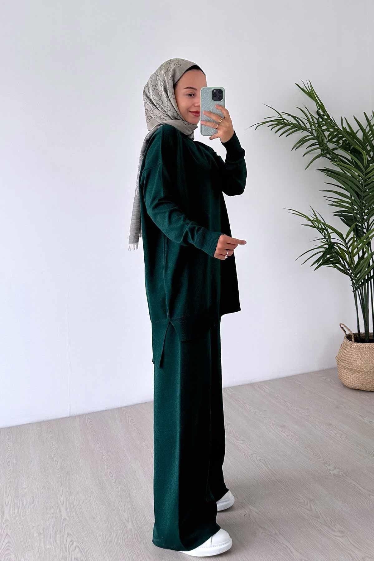 Women’s Sparkling Mercerized Outfit – Luxurious Emerald Green Two-Piece Set, Soft Knitwear with Oversized Fit and Wide-Leg Design,(KH-1241) - image 3