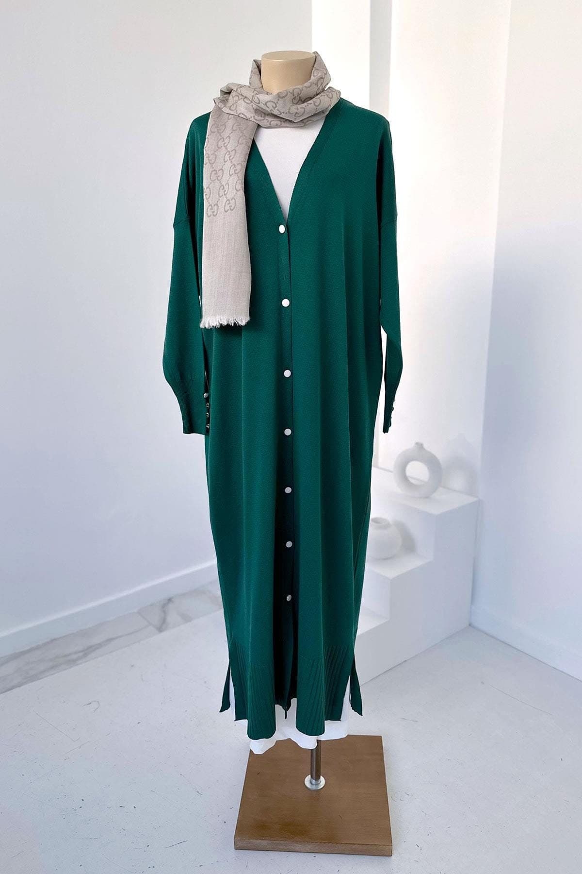 Emerald Green Maxi Length Buttoned Mercerized Cardigan - Modest Fashion, Elegant Layering, Versatile and Comfortable Knitwear,(KH-1804)